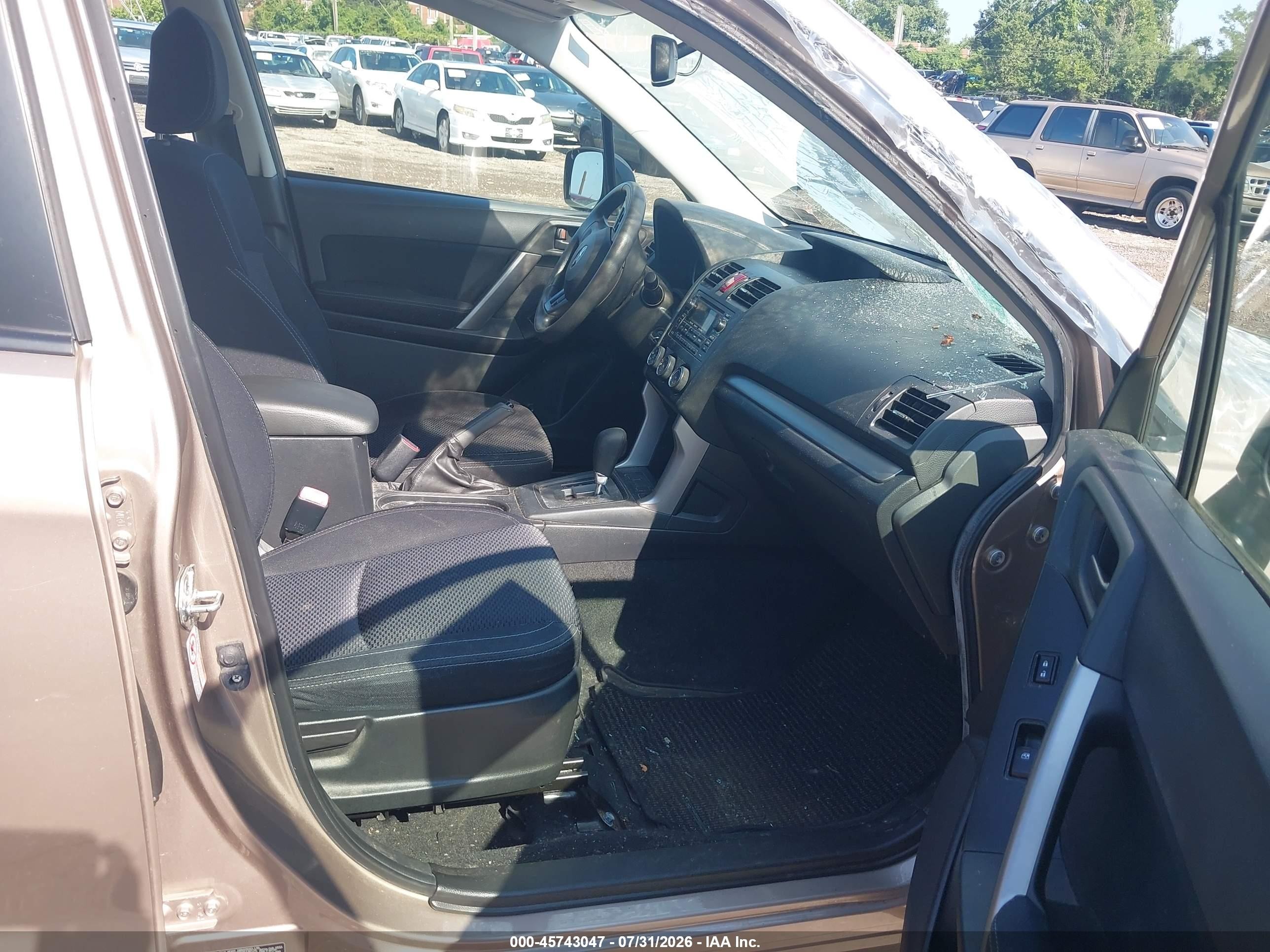 2015 Subaru Forester 2.5i Champagne vin: JF2SJABC8FH818025