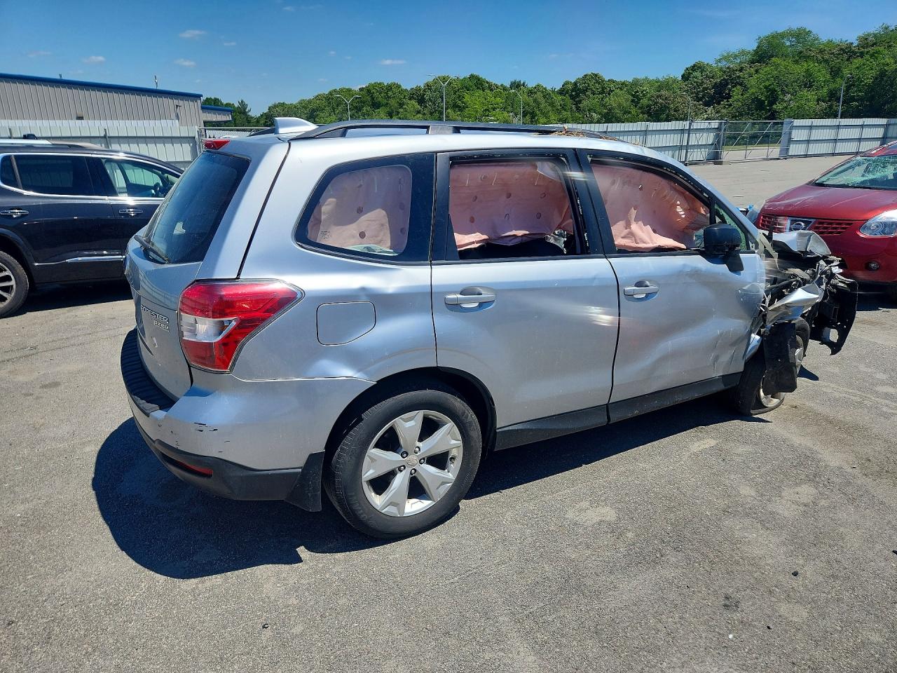 2016 Subaru Forester 2.5i Silver vin: JF2SJABC8GH437051