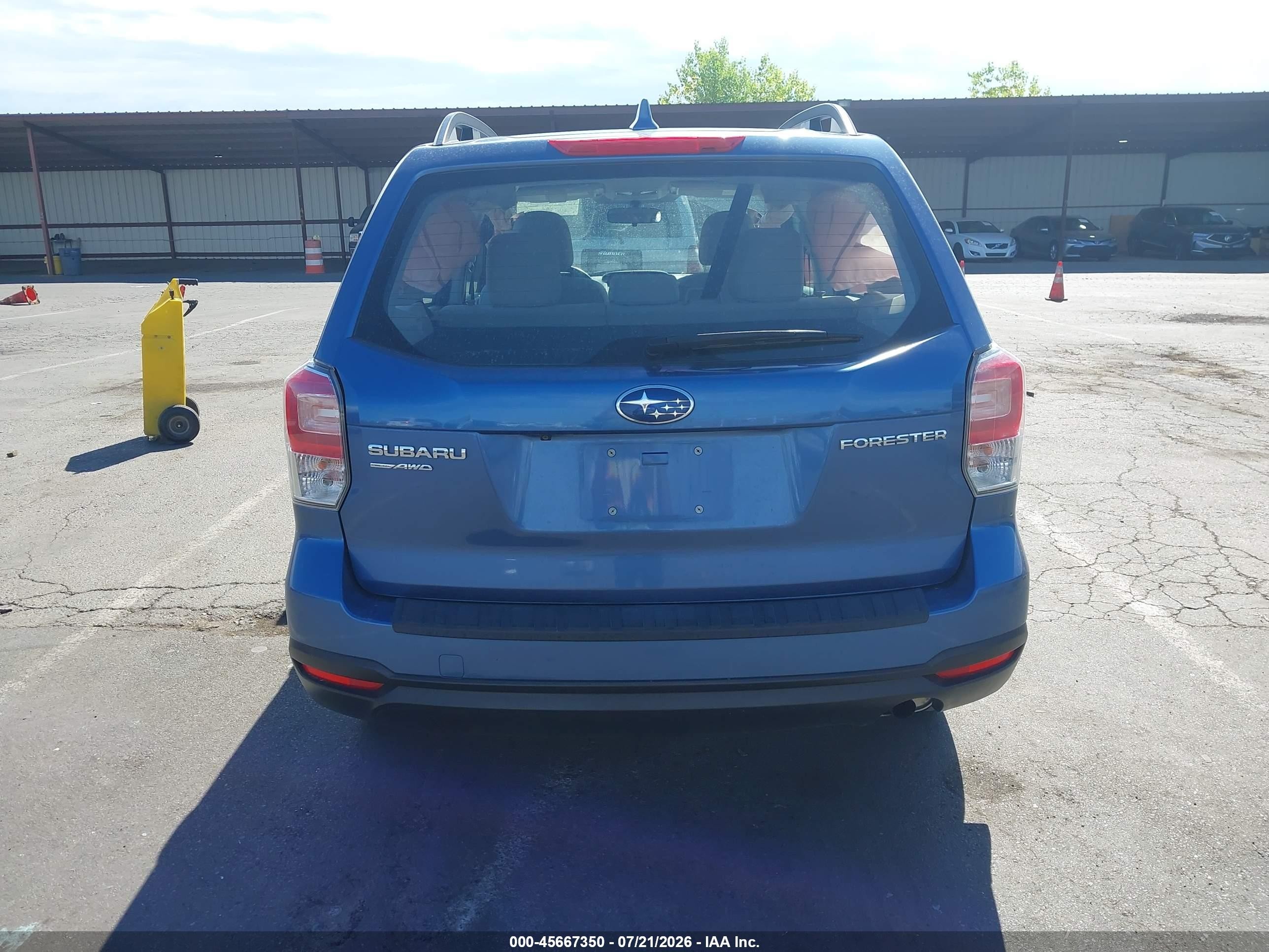 2018 Subaru Forester 2.5i Blue vin: JF2SJABC8JH584431
