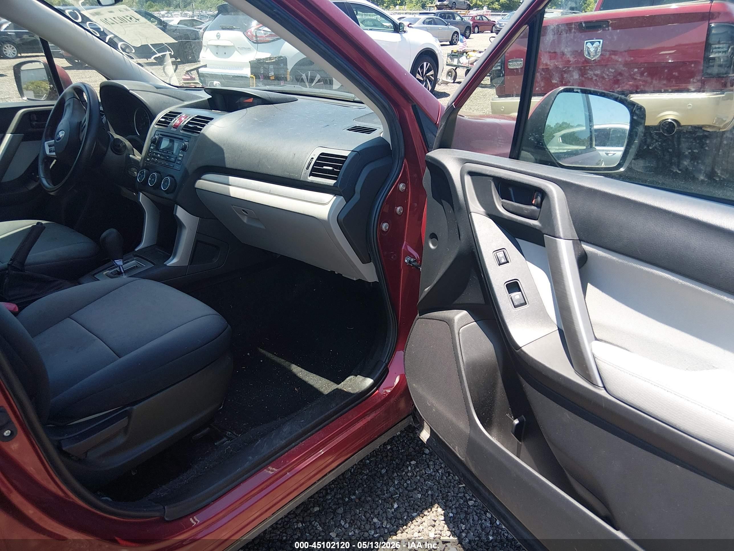 2015 Subaru Forester 2.5i Красный vin: JF2SJABC9FH420399