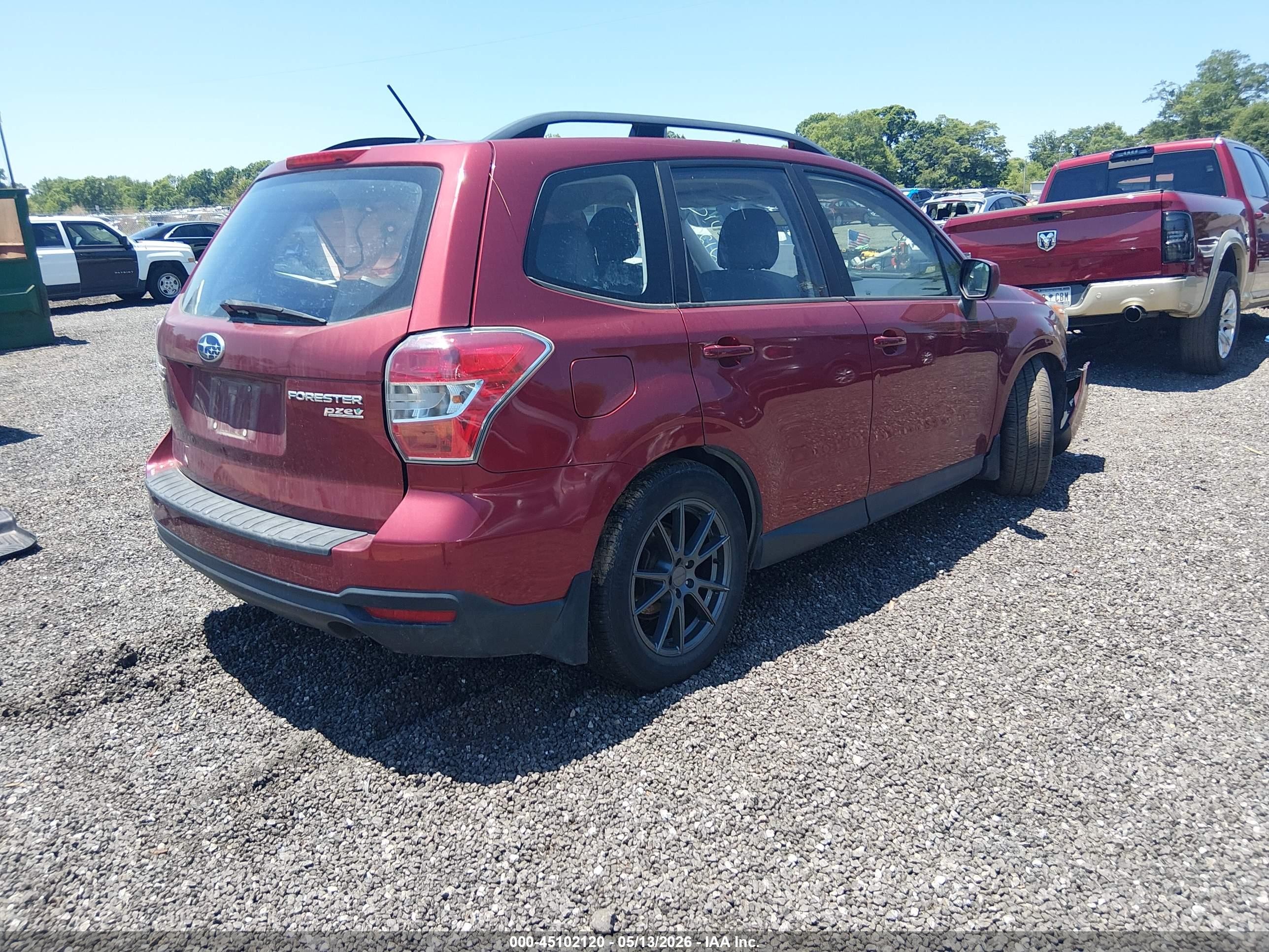 2015 Subaru Forester 2.5i Красный vin: JF2SJABC9FH420399
