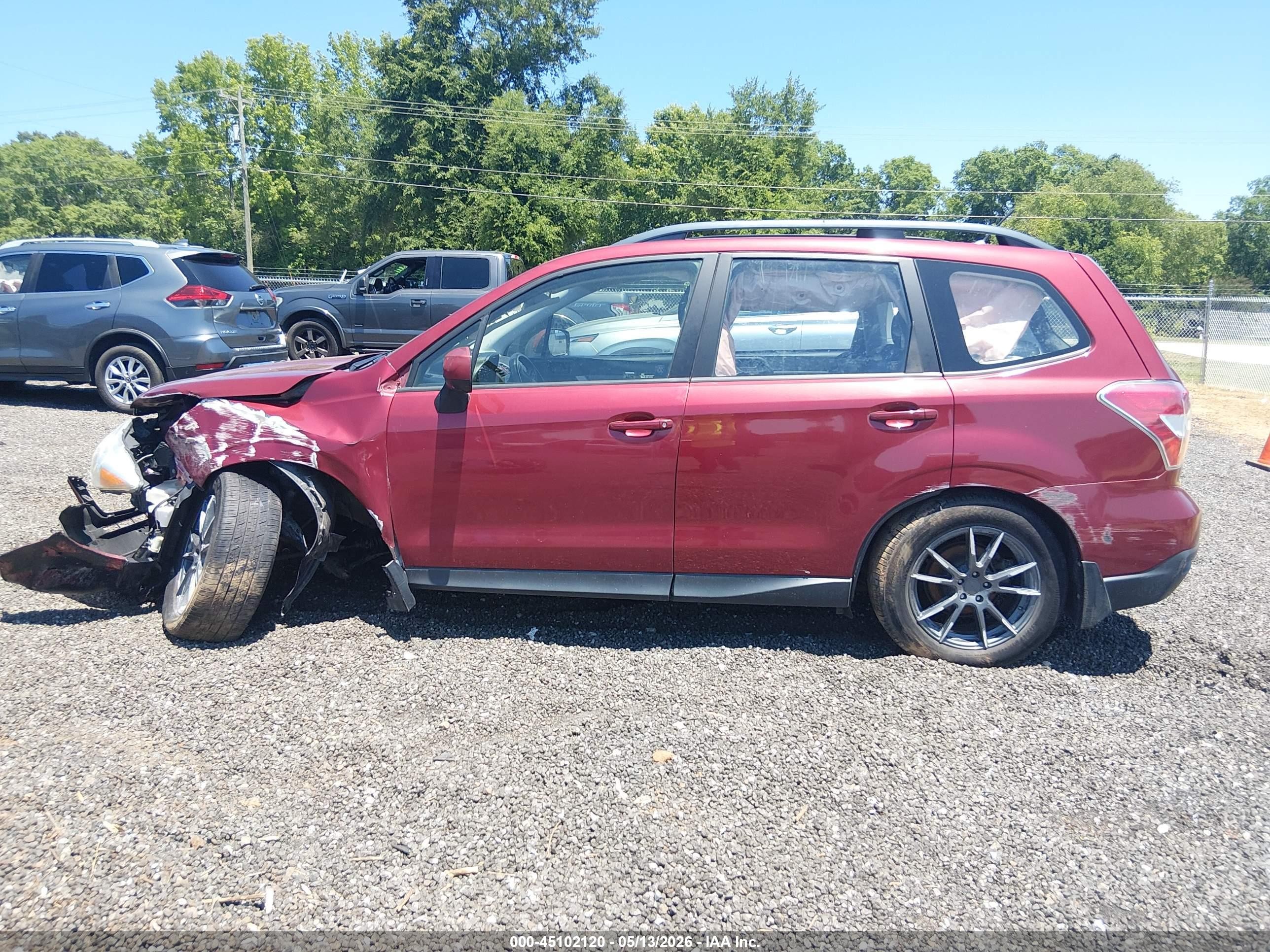 2015 Subaru Forester 2.5i Красный vin: JF2SJABC9FH420399