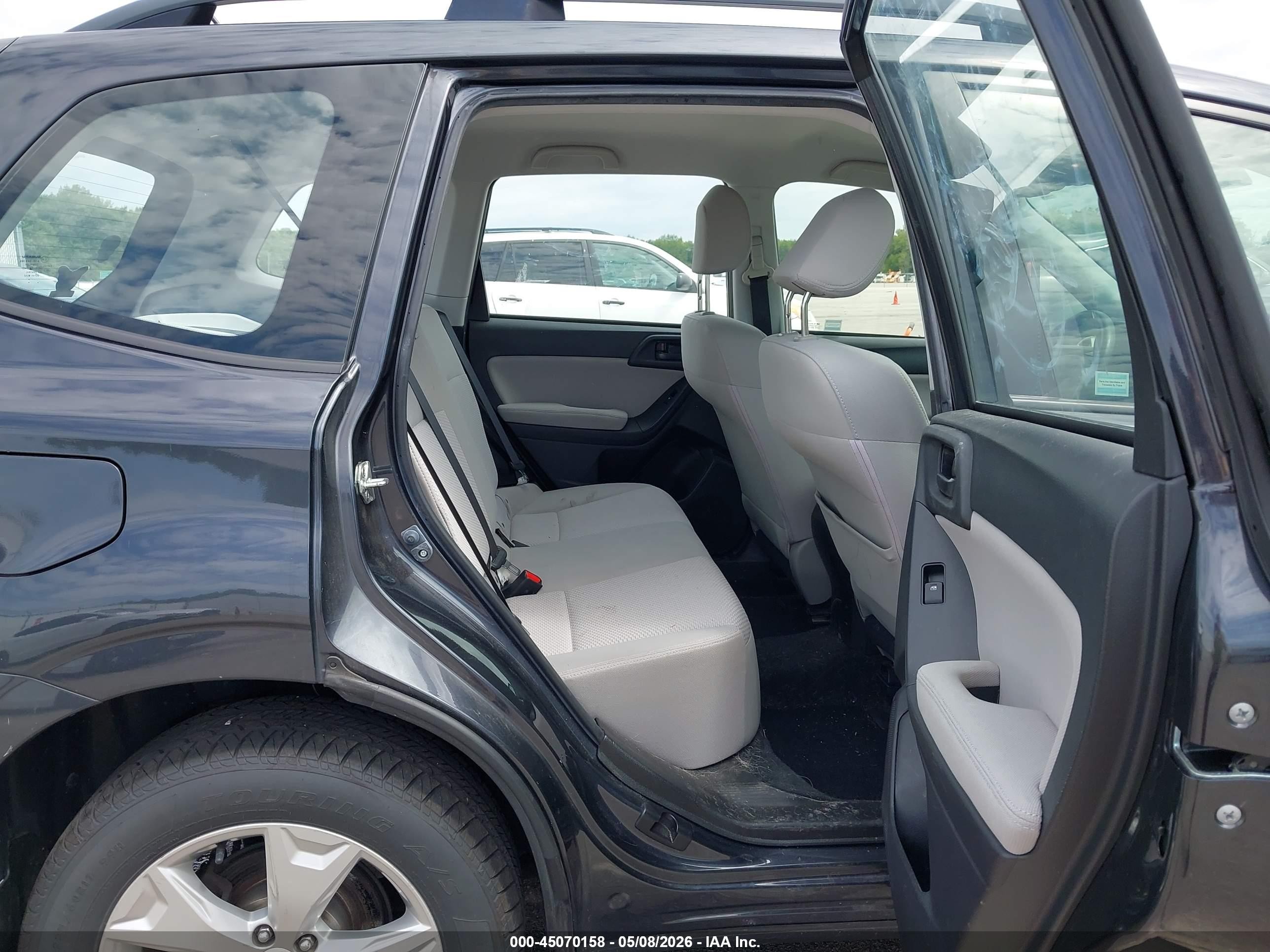 2015 Subaru Forester 2.5i Black vin: JF2SJABC9FH462040