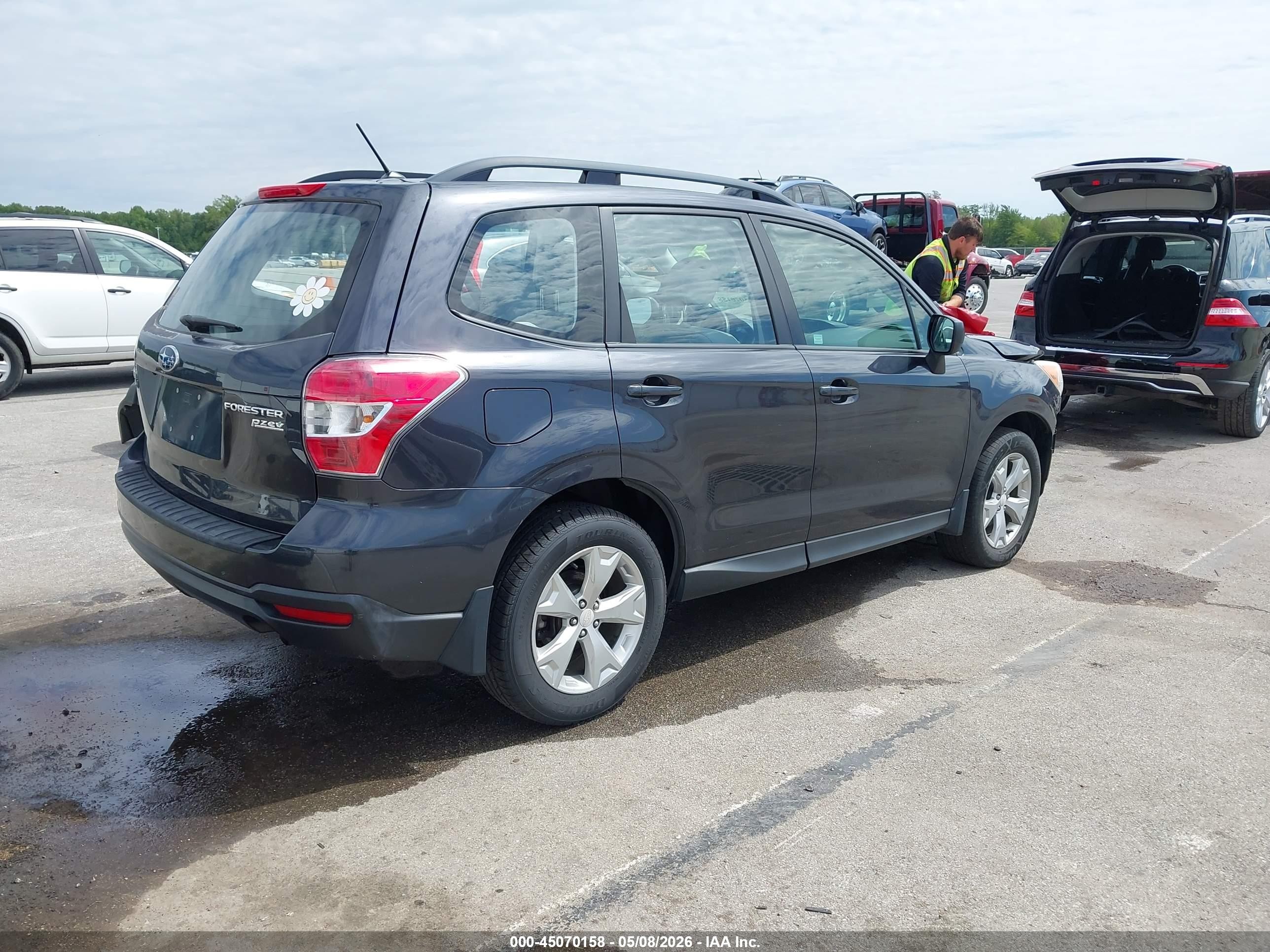 2015 Subaru Forester 2.5i Black vin: JF2SJABC9FH462040