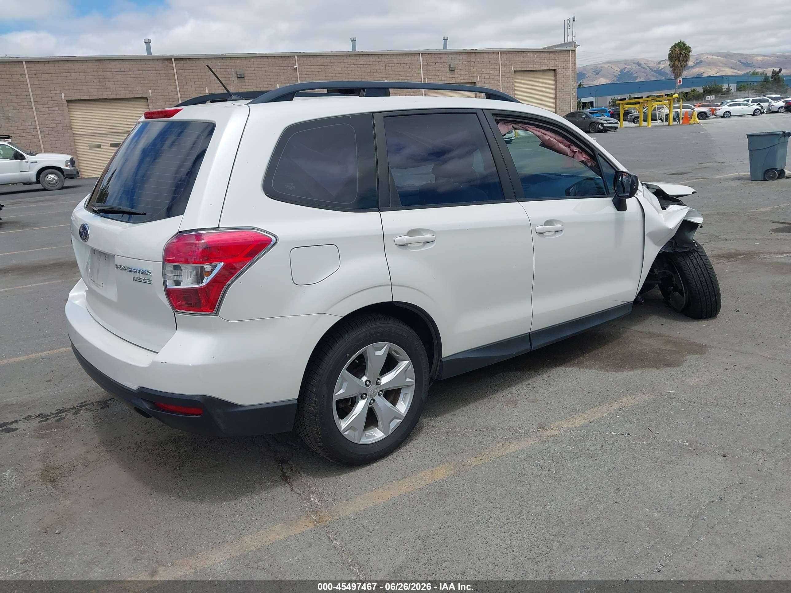 2015 Subaru Forester 2.5i Черный vin: JF2SJABC9FH540414