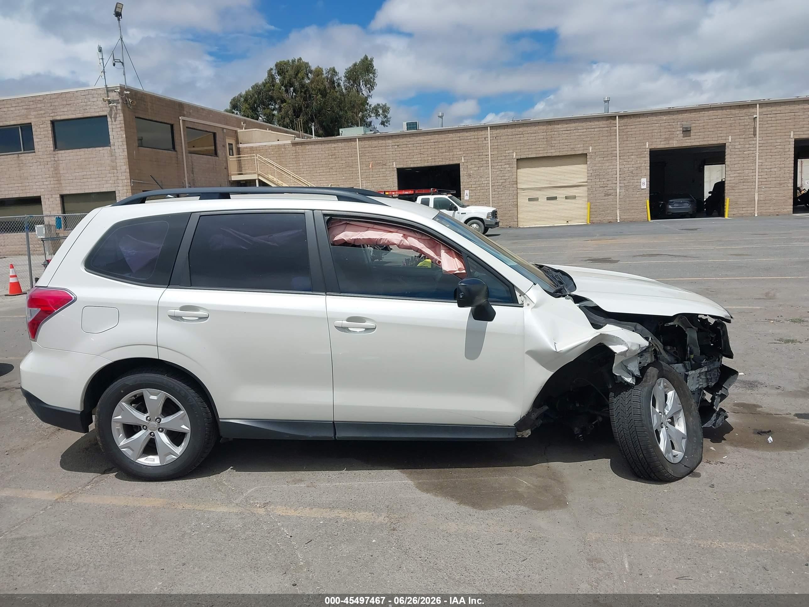 2015 Subaru Forester 2.5i Черный vin: JF2SJABC9FH540414