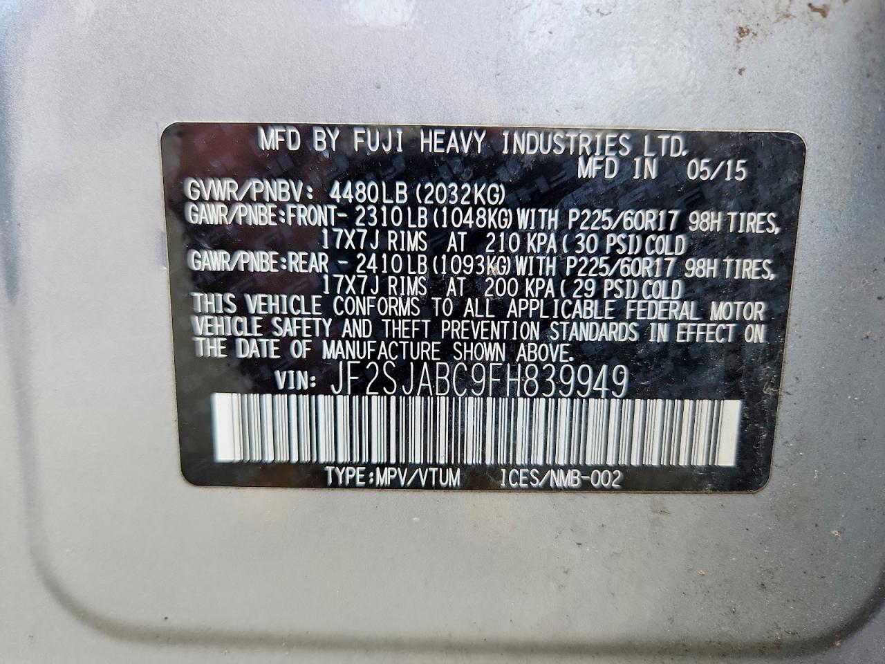 2015 Subaru Forester 2.5i Silver vin: JF2SJABC9FH839949