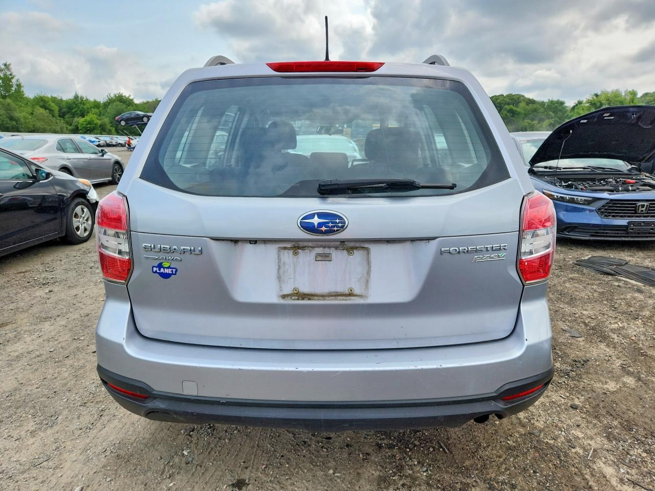 2015 Subaru Forester 2.5i Silver vin: JF2SJABC9FH839949