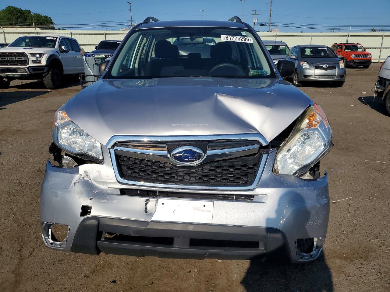 2015 Subaru Forester 2.5i Gray vin: JF2SJABCXFH422663