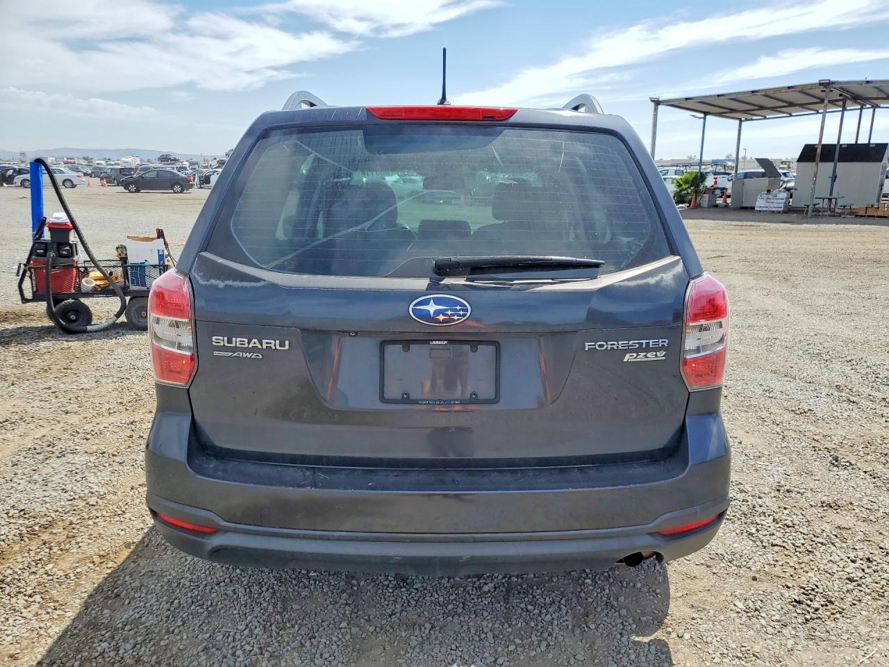 2015 Subaru Forester 2.5i Black vin: JF2SJABCXFH452245