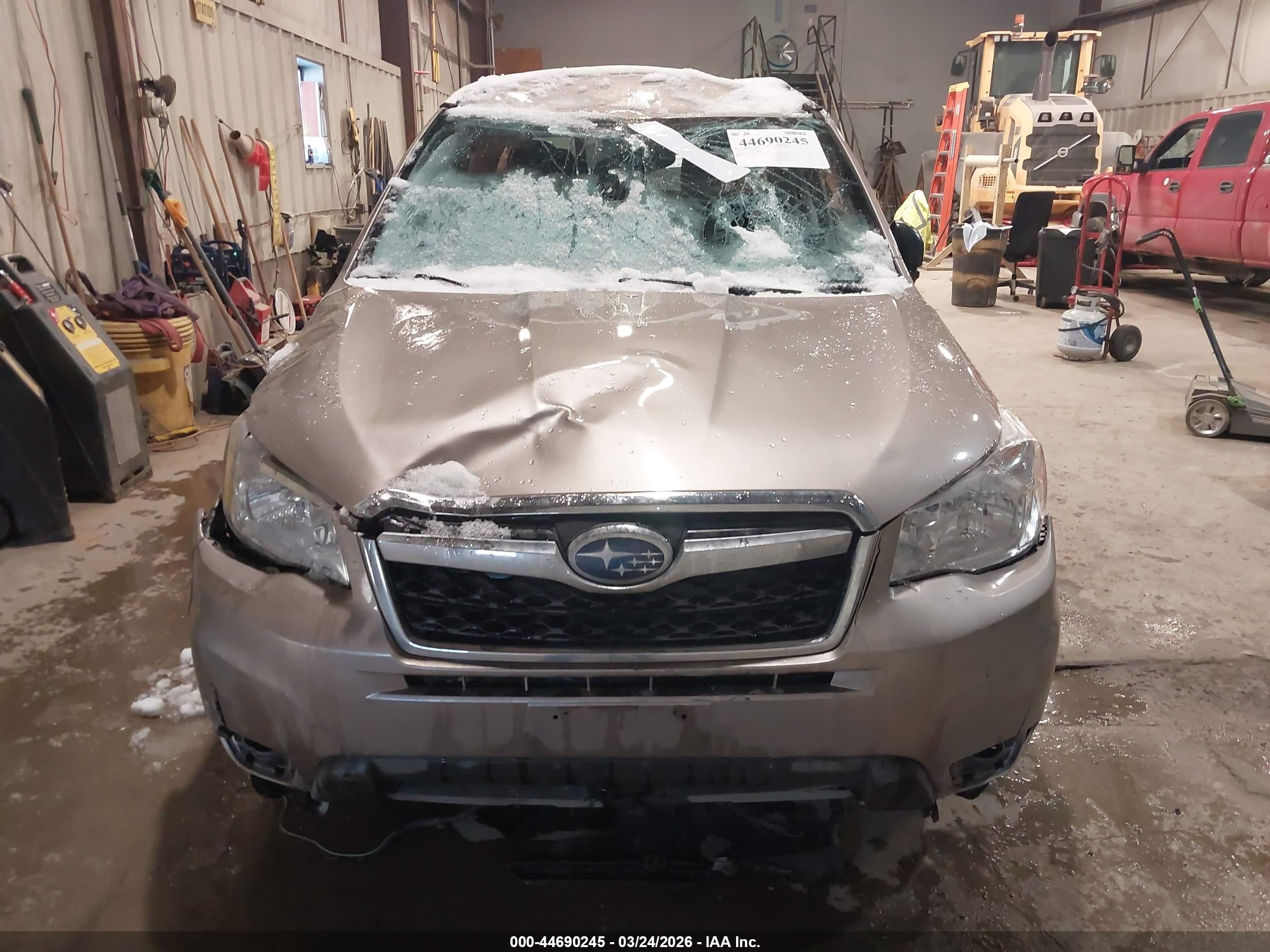2015 Subaru Forester 2.5i Gold vin: JF2SJABCXFH460863