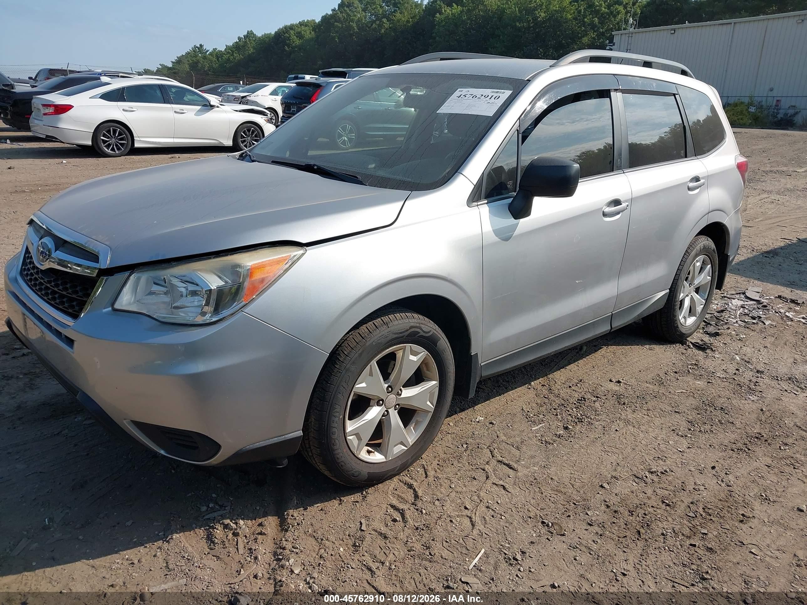 2015 Subaru Forester 2.5i Серебряный vin: JF2SJABCXFH558033
