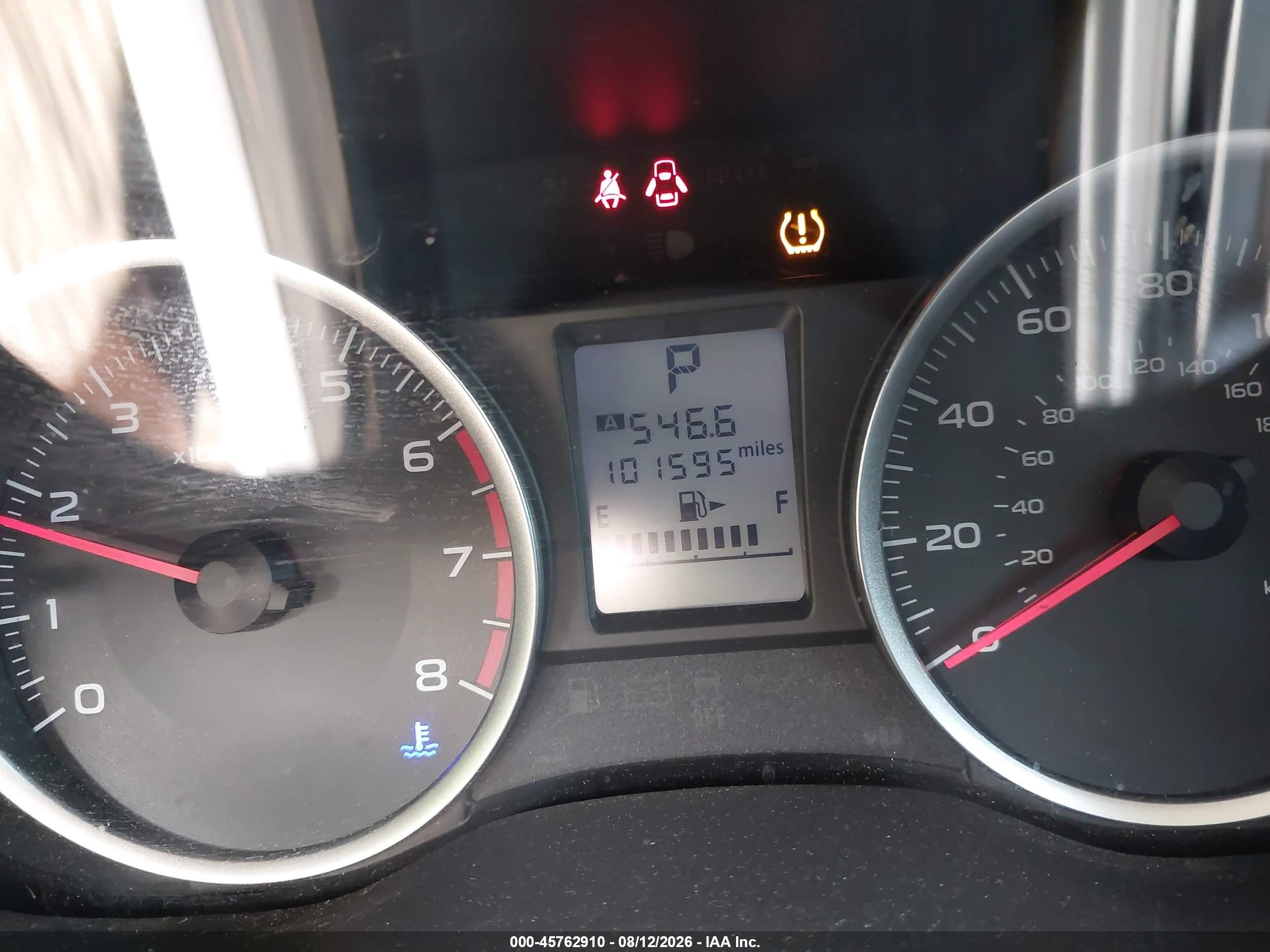 2015 Subaru Forester 2.5i Серебряный vin: JF2SJABCXFH558033