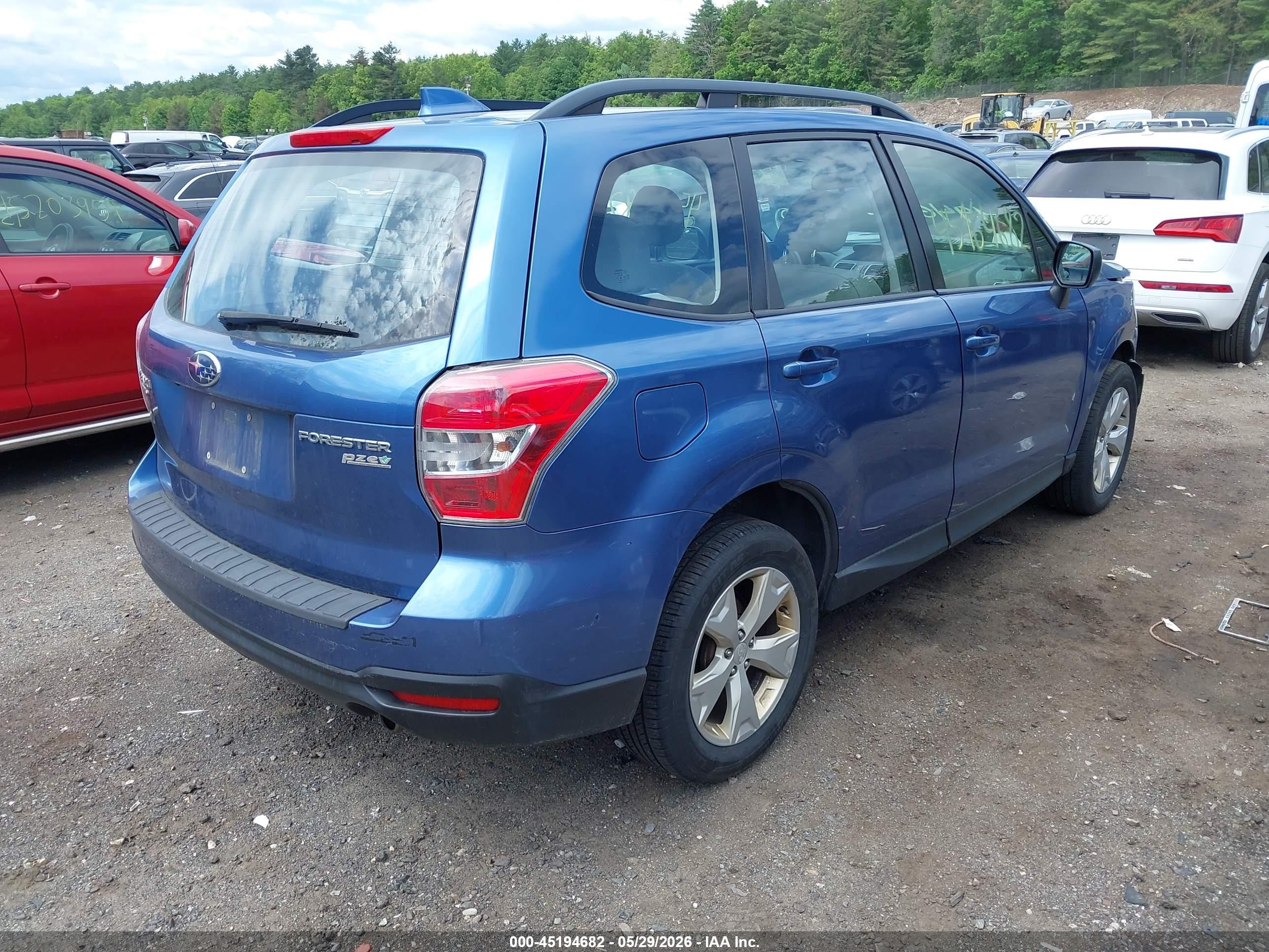 2016 Subaru Forester 2.5i Blue vin: JF2SJABCXGH432109