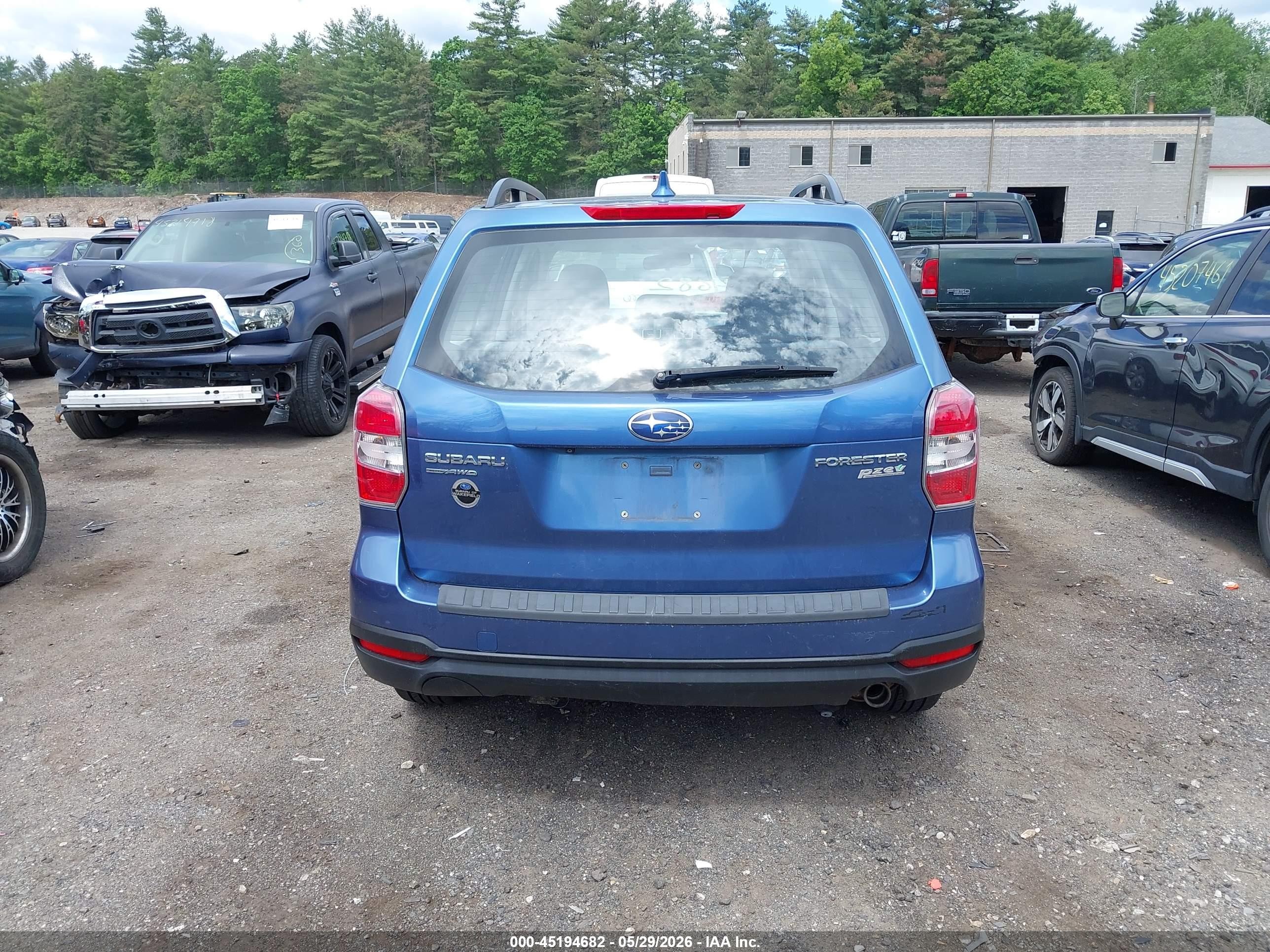 2016 Subaru Forester 2.5i Blue vin: JF2SJABCXGH432109