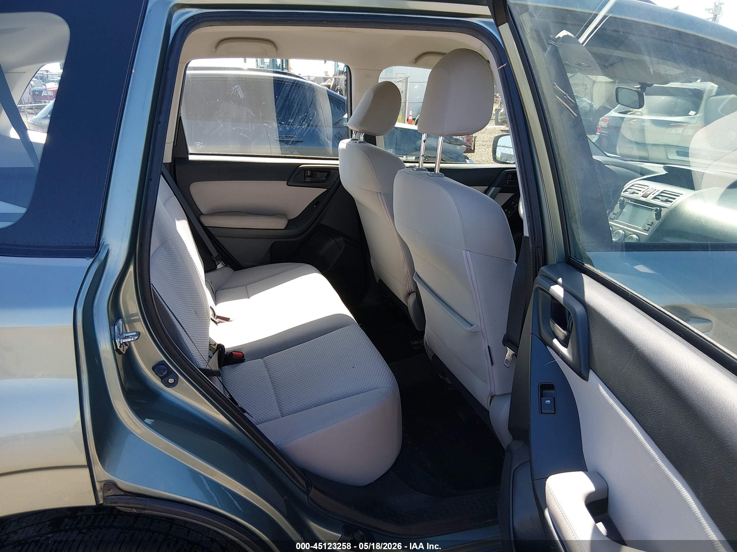 2016 Subaru Forester 2.5i Green vin: JF2SJABCXGH539032