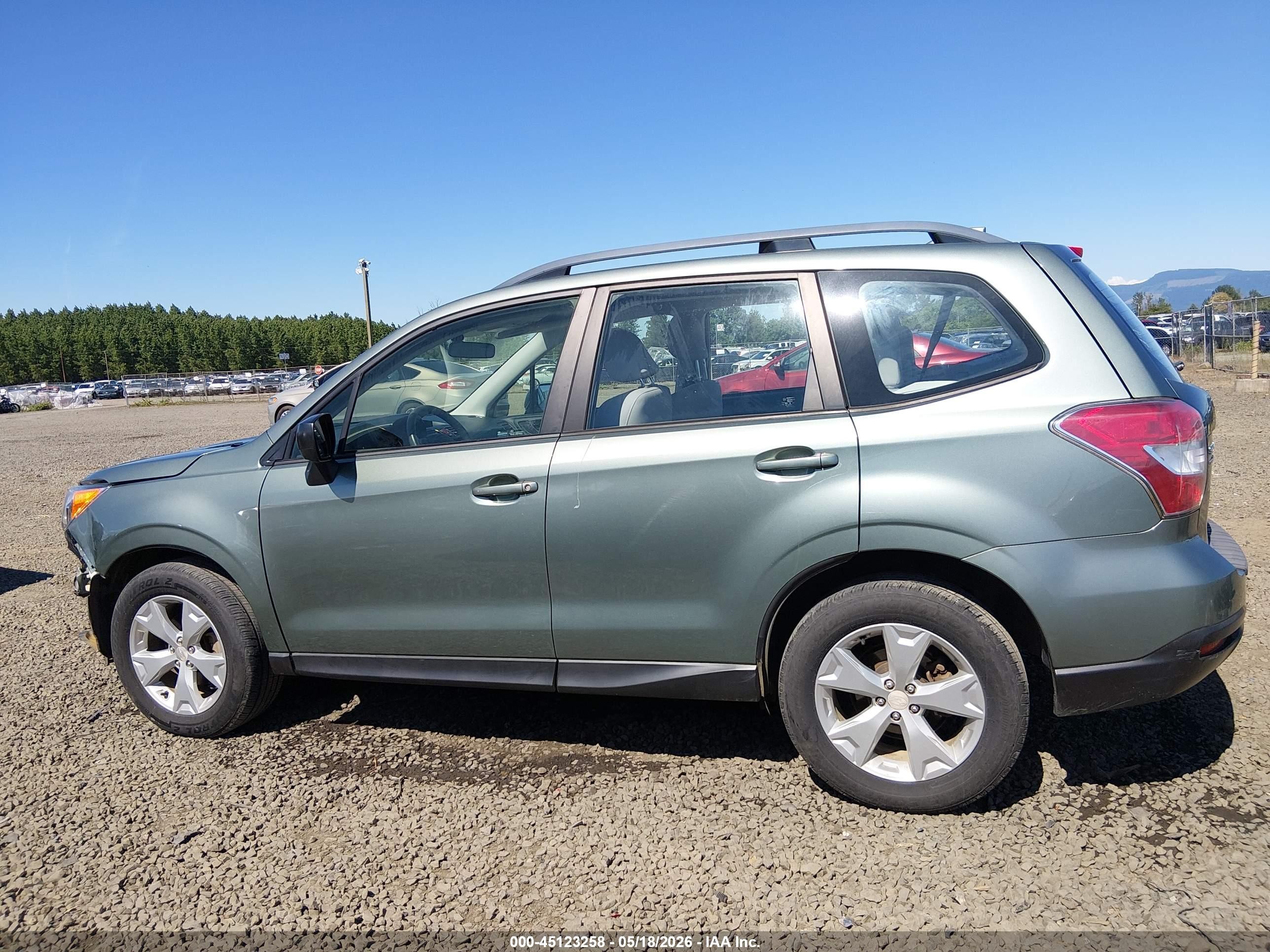 2016 Subaru Forester 2.5i Green vin: JF2SJABCXGH539032