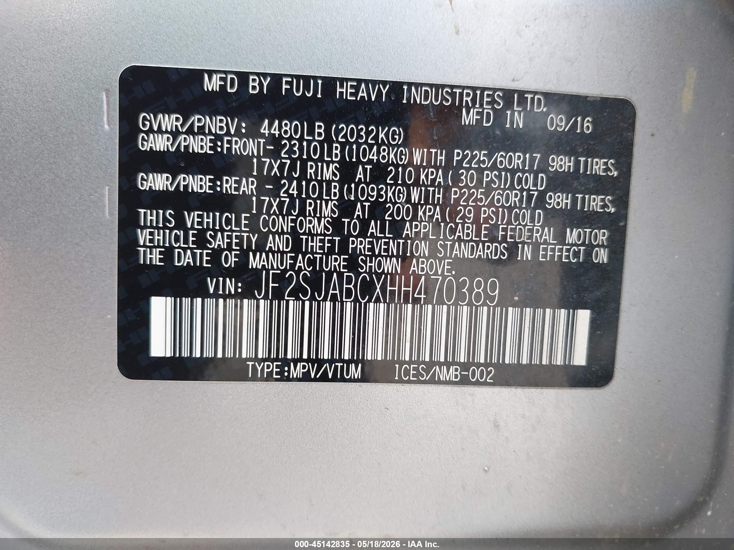 2017 Subaru Forester 2.5i Серебряный vin: JF2SJABCXHH470389