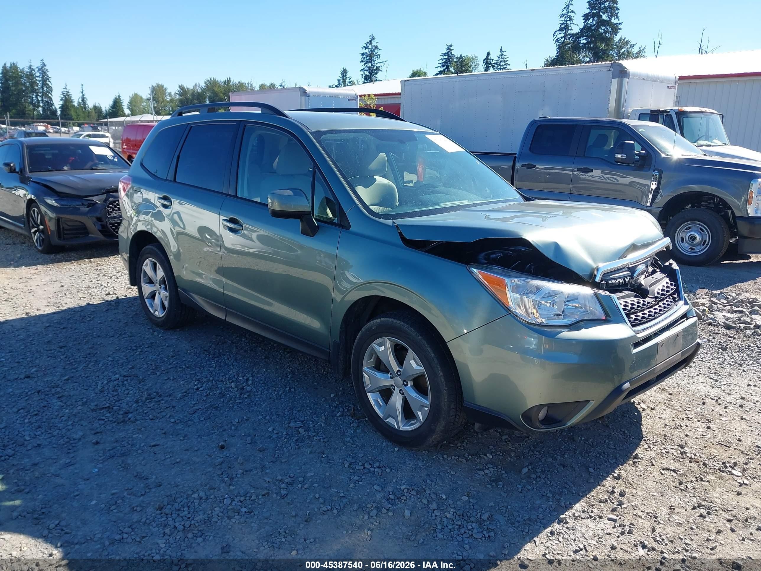 2014 Subaru Forester 2.5i Premium Зеленый vin: JF2SJACC0EG456212