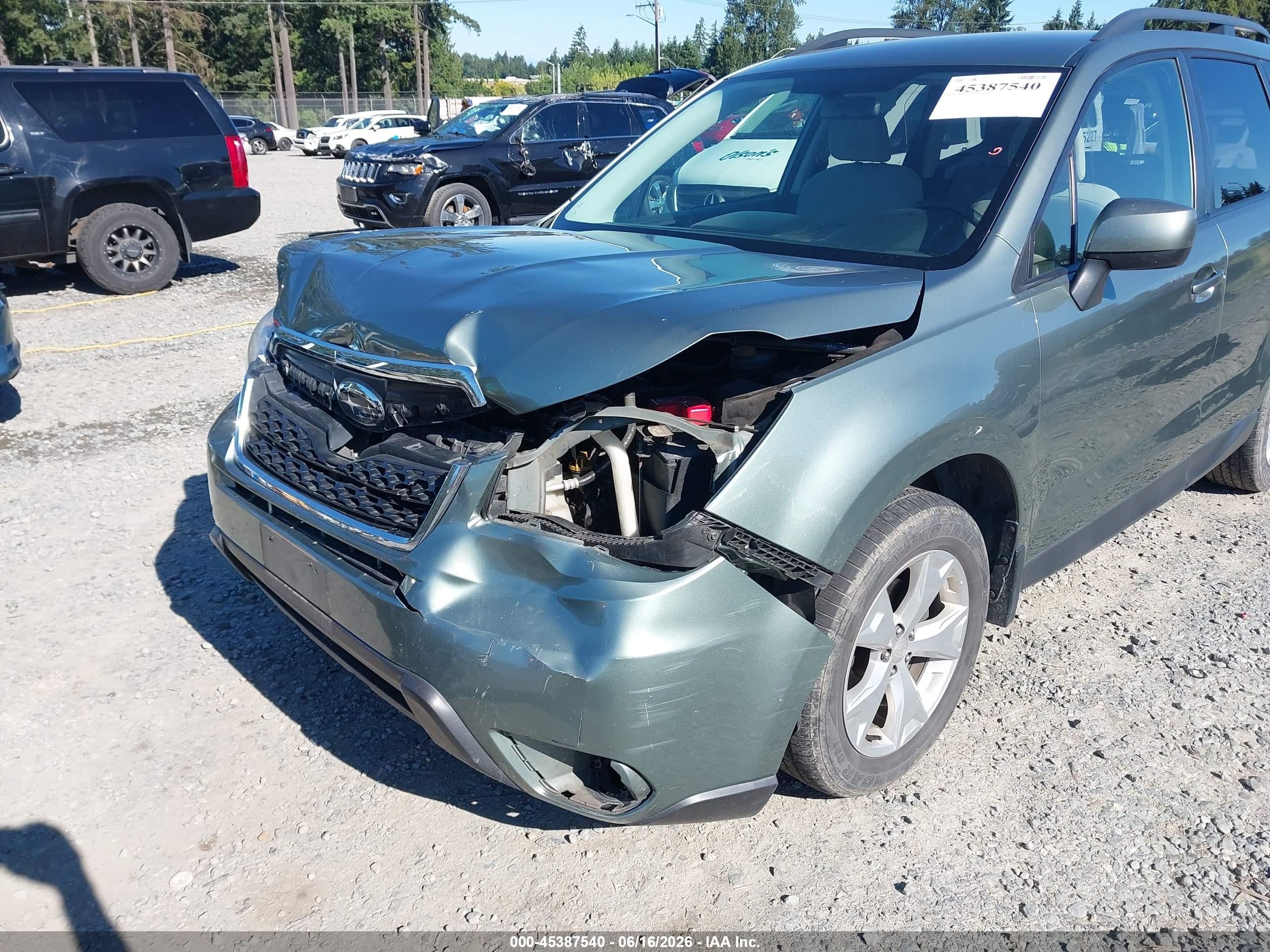 2014 Subaru Forester 2.5i Premium Зеленый vin: JF2SJACC0EG456212
