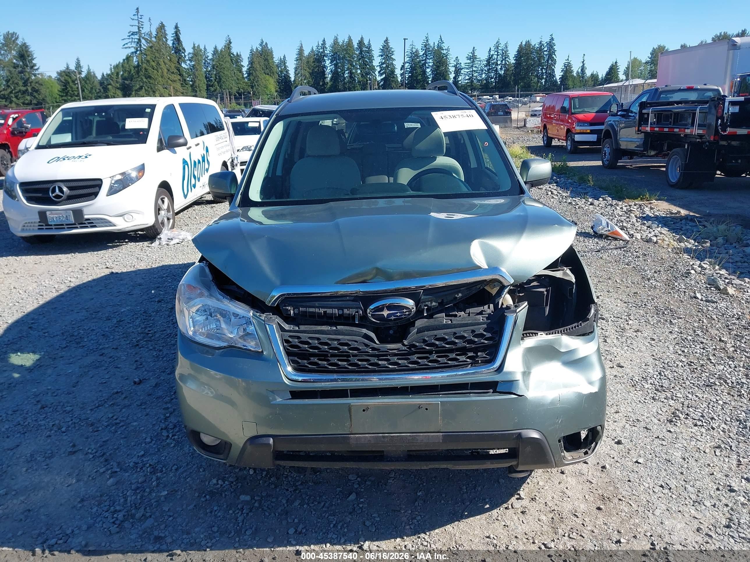 2014 Subaru Forester 2.5i Premium Зеленый vin: JF2SJACC0EG456212