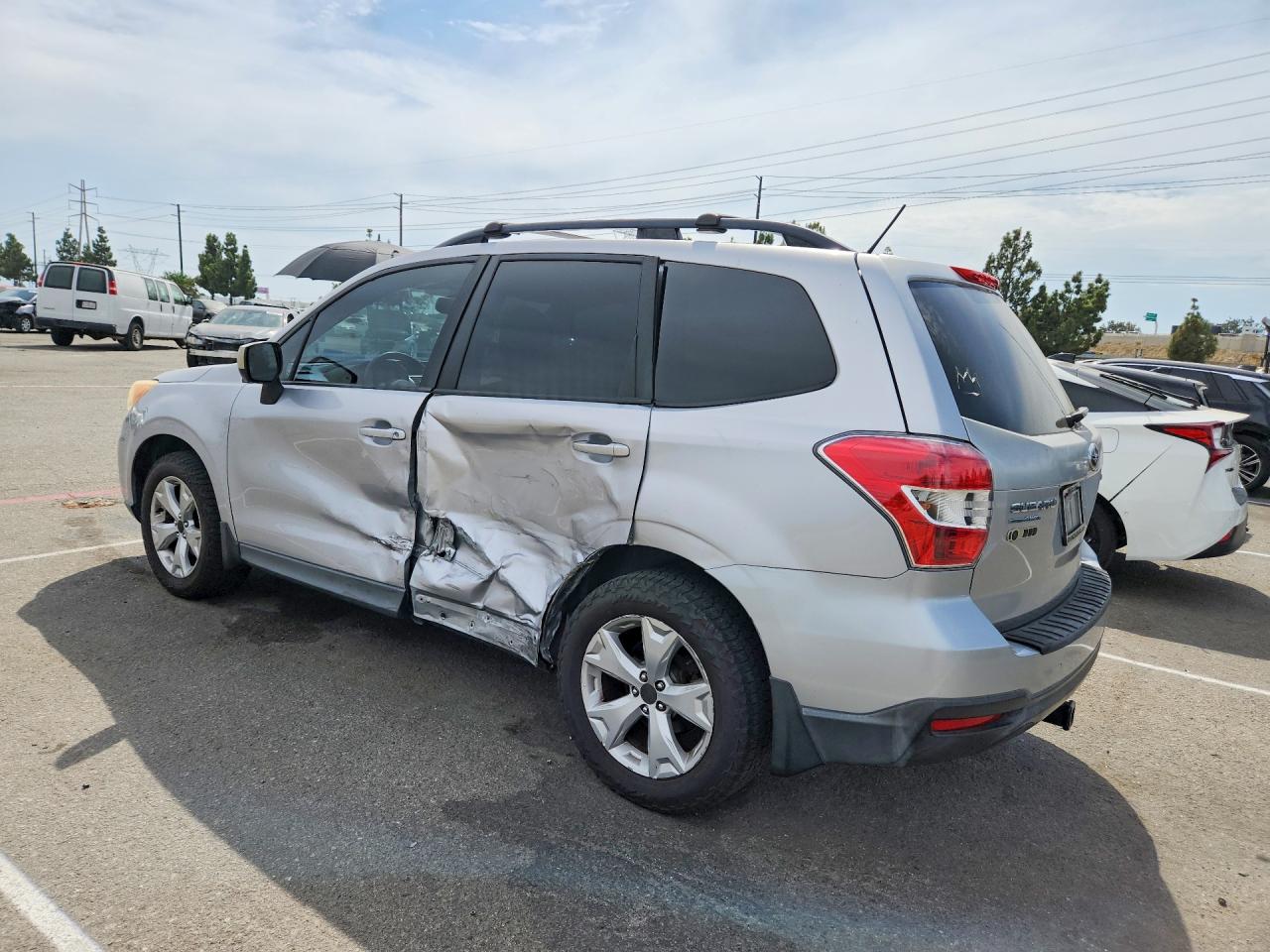 2014 Subaru Forester 2.5i Premium Silver vin: JF2SJACC2EG401051