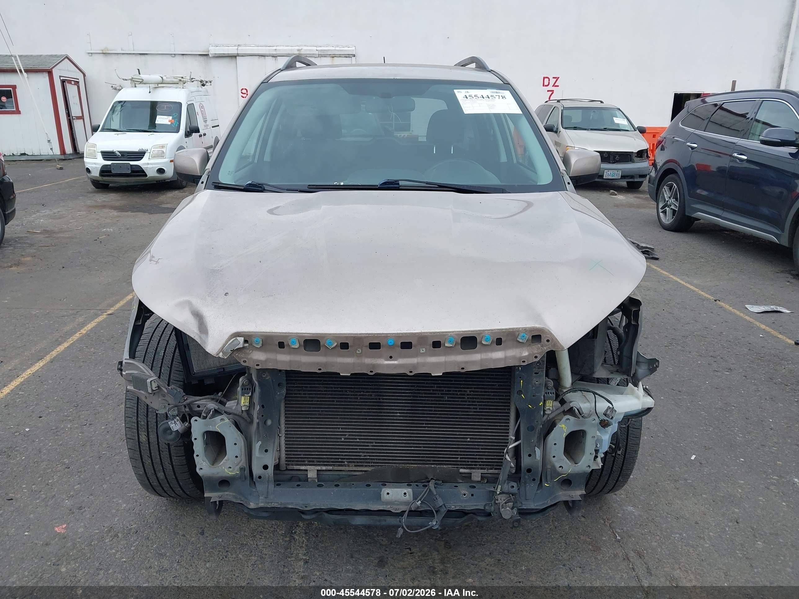 2014 Subaru Forester 2.5i Premium Champagne vin: JF2SJACC2EG403415