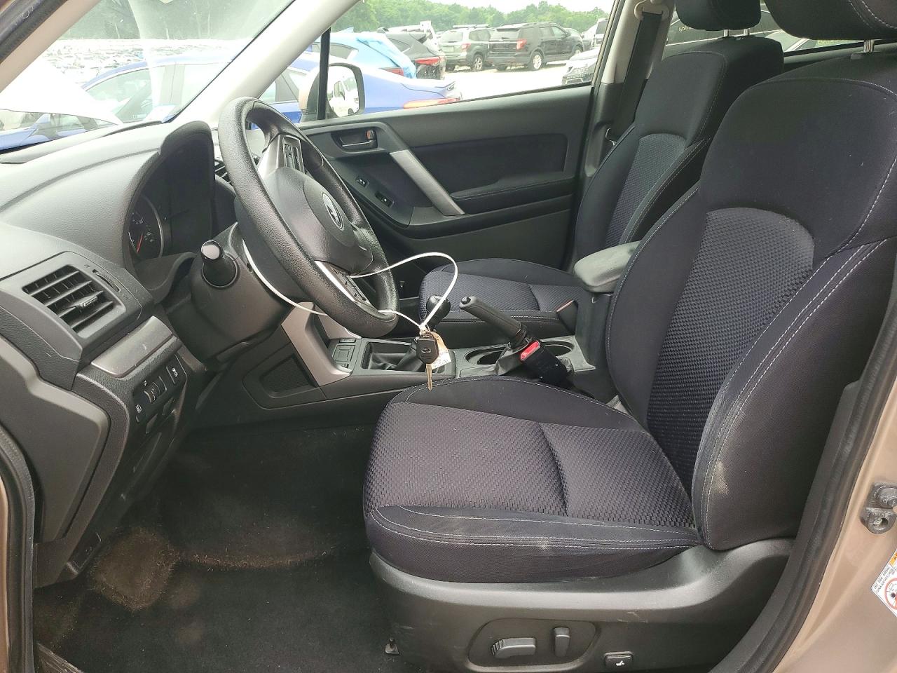 2014 Subaru Forester 2.5i Premium Tan vin: JF2SJACC2EG545604