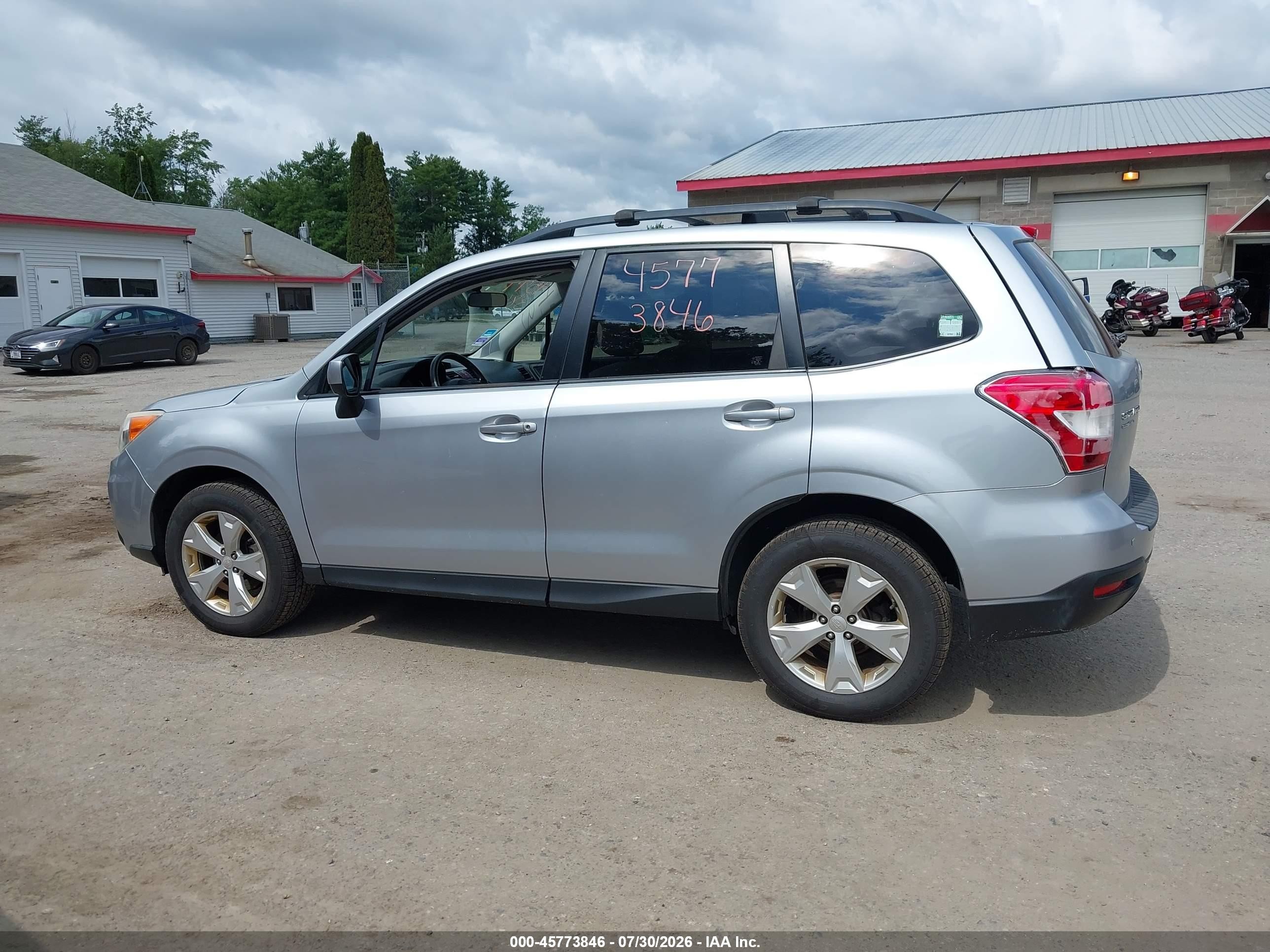 2014 Subaru Forester 2.5i Premium Silver vin: JF2SJACC3EG441672