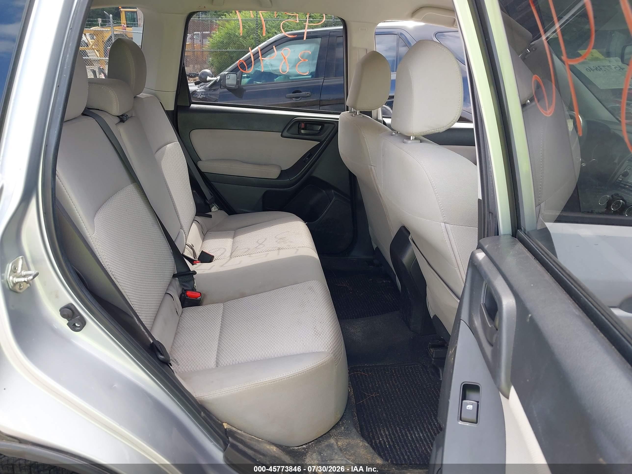 2014 Subaru Forester 2.5i Premium Silver vin: JF2SJACC3EG441672