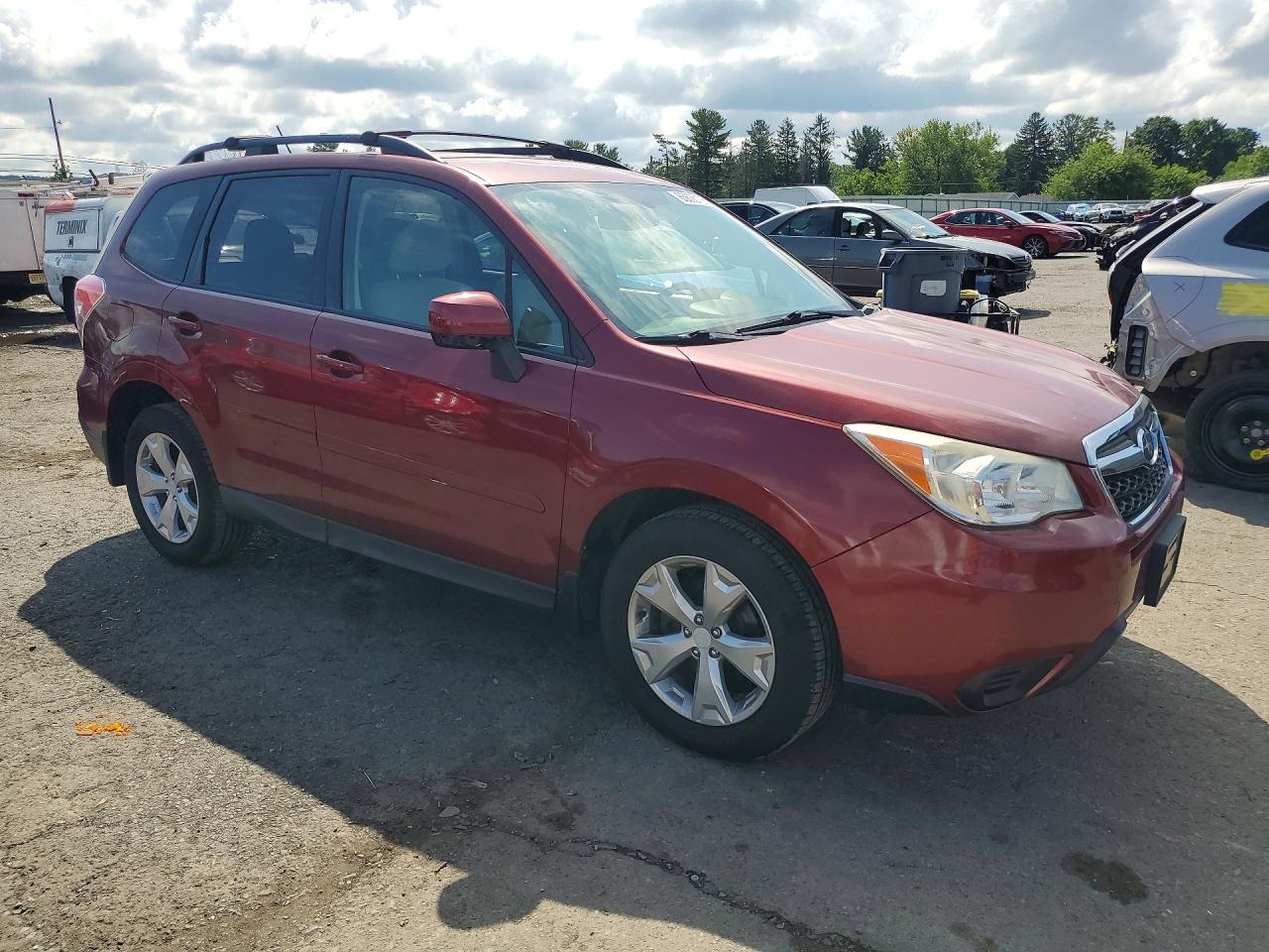 2014 Subaru Forester 2.5i Premium Maroon vin: JF2SJACCXEG441071