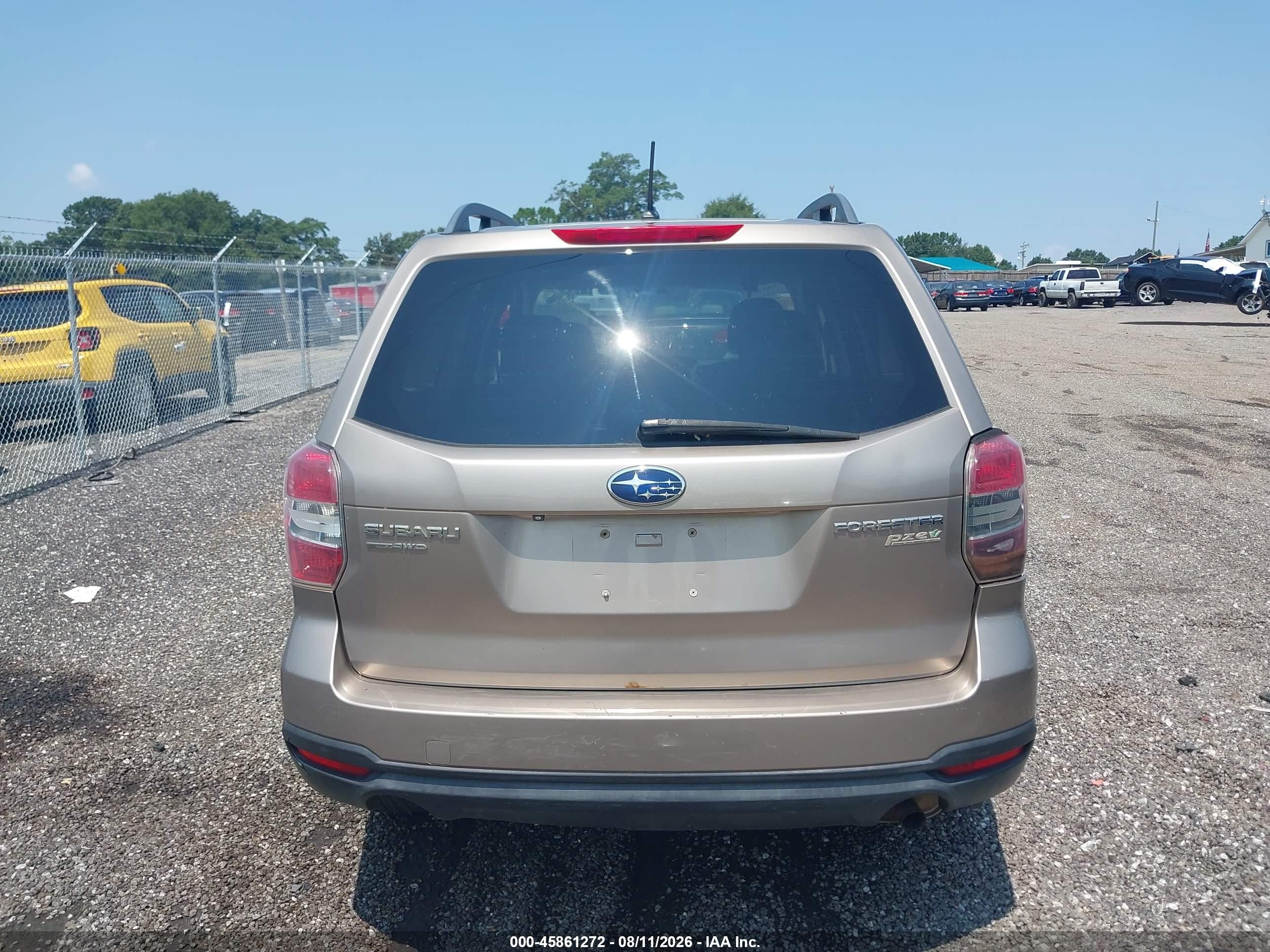 2014 Subaru Forester 2.5i Premium Champagne vin: JF2SJACCXEG458050