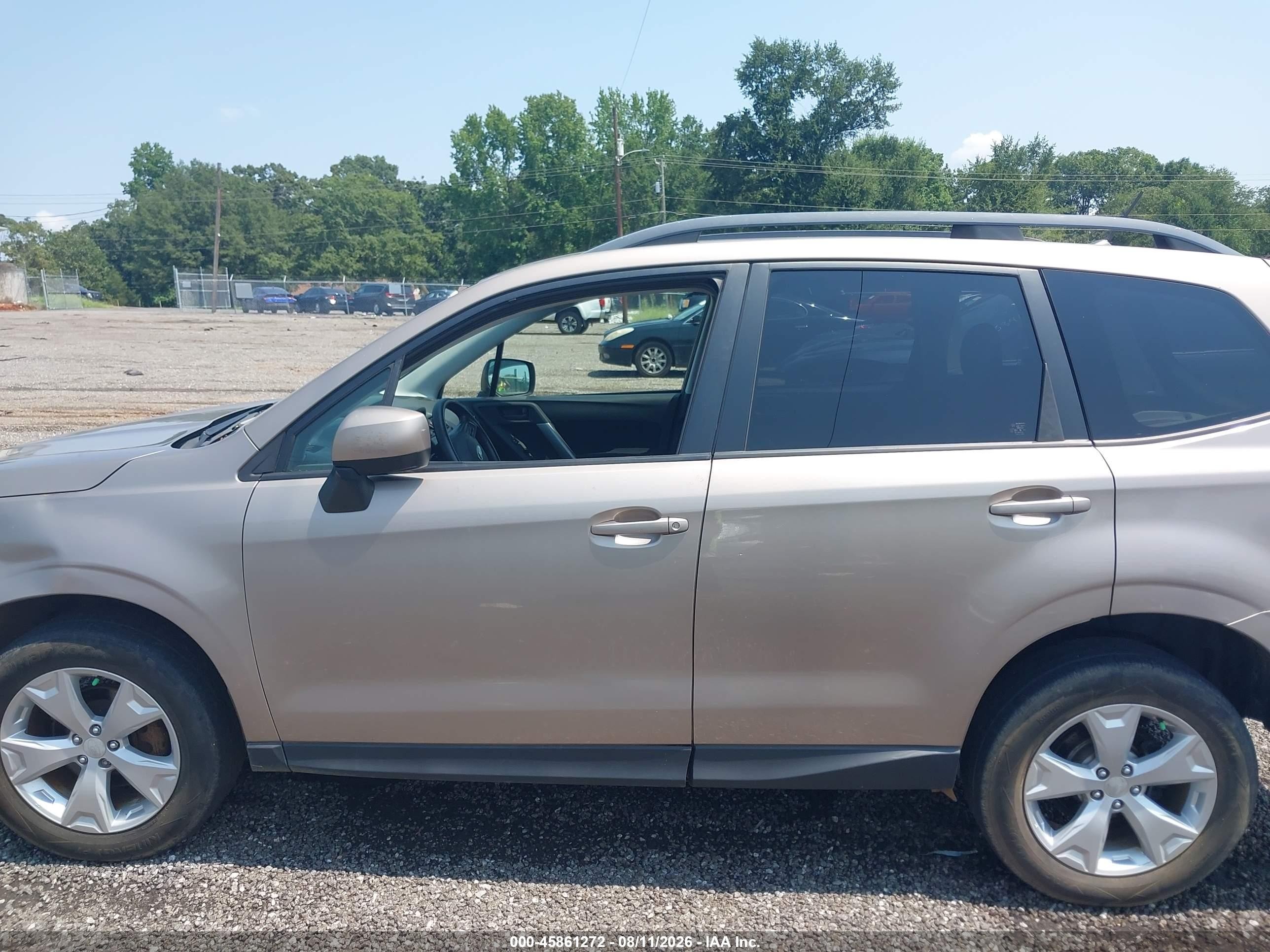 2014 Subaru Forester 2.5i Premium Champagne vin: JF2SJACCXEG458050