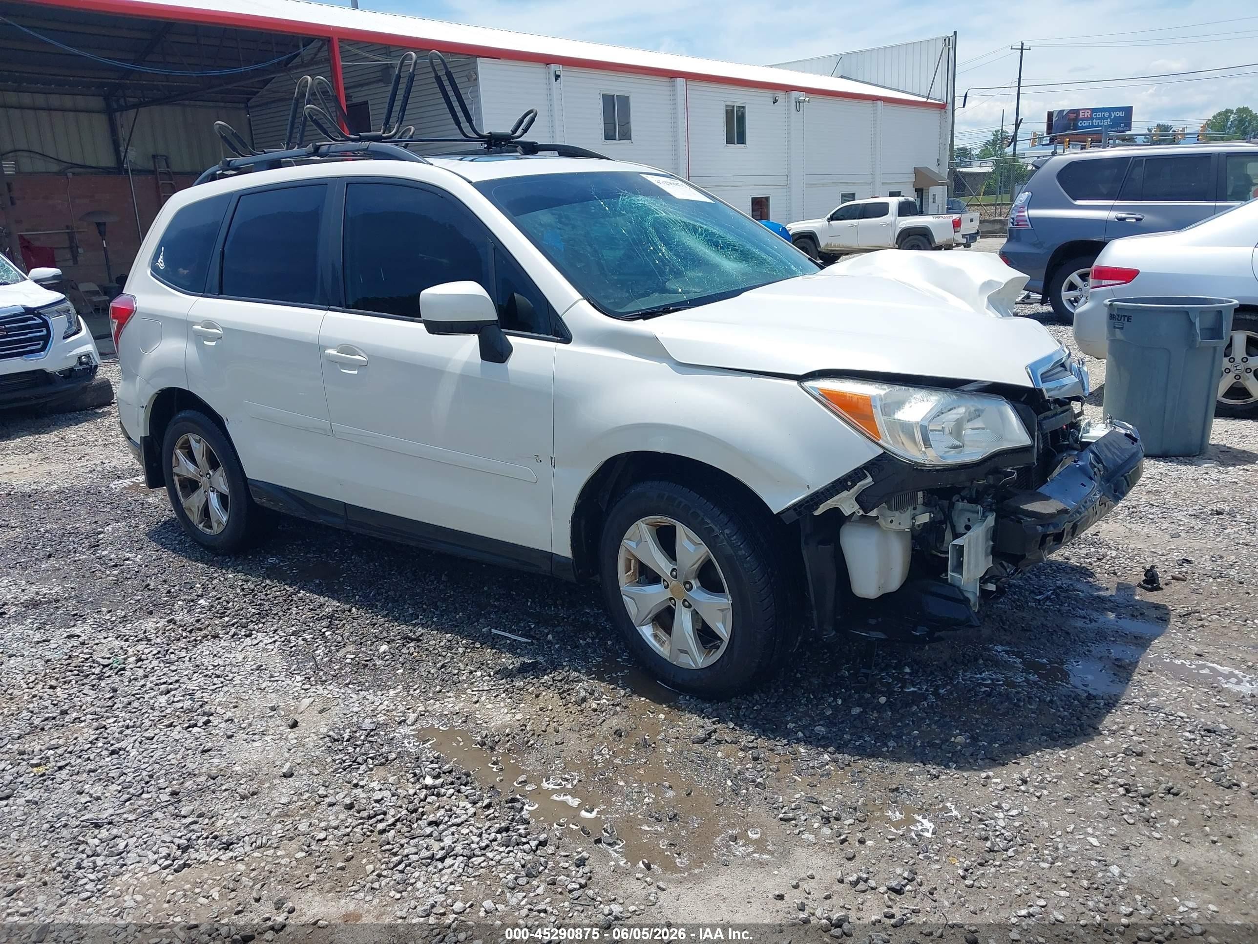 2014 Subaru Forester 2.5i Premium White vin: JF2SJADC0EH404023