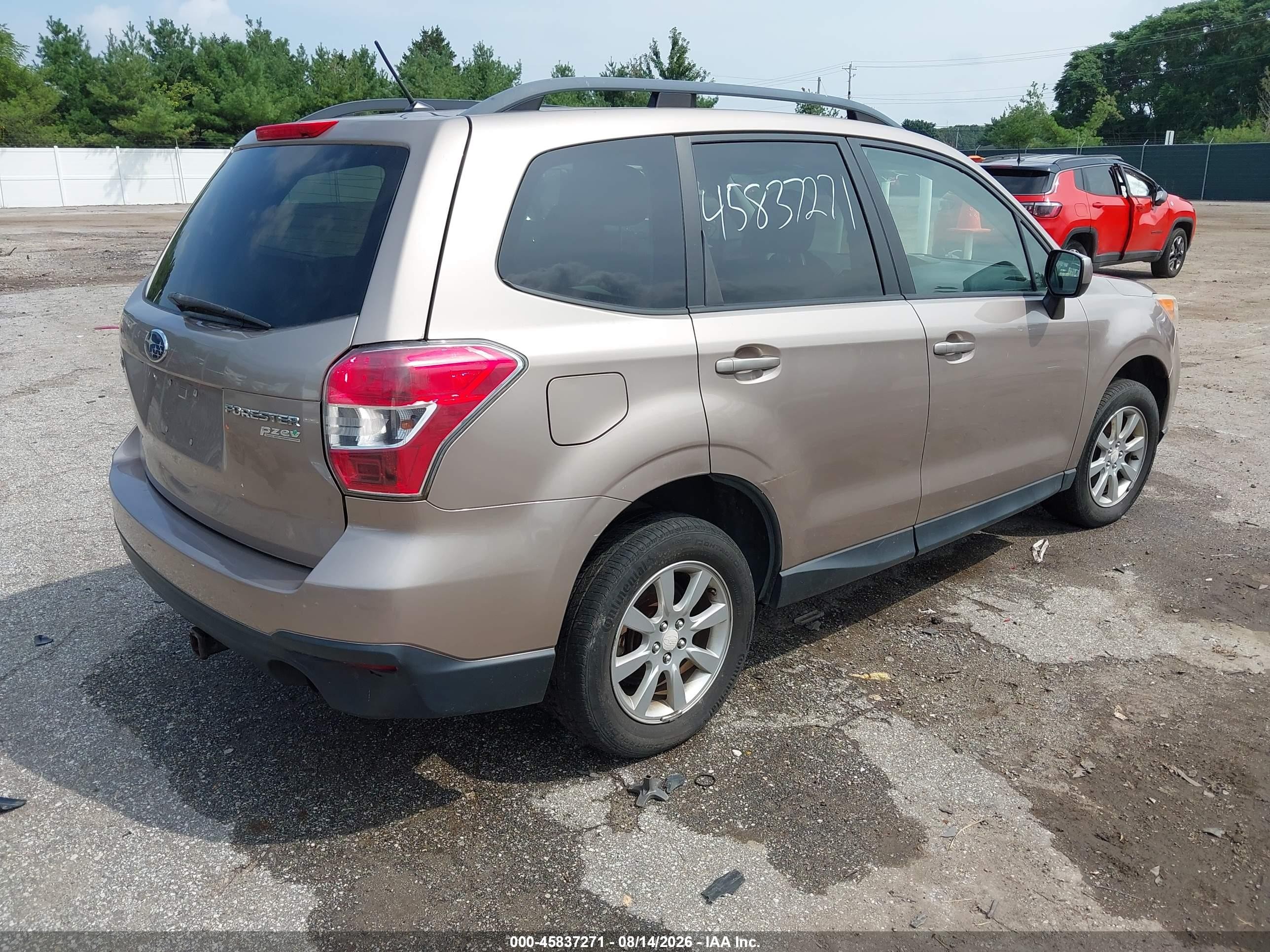 2014 Subaru Forester 2.5i Premium Tan vin: JF2SJADC0EH518202