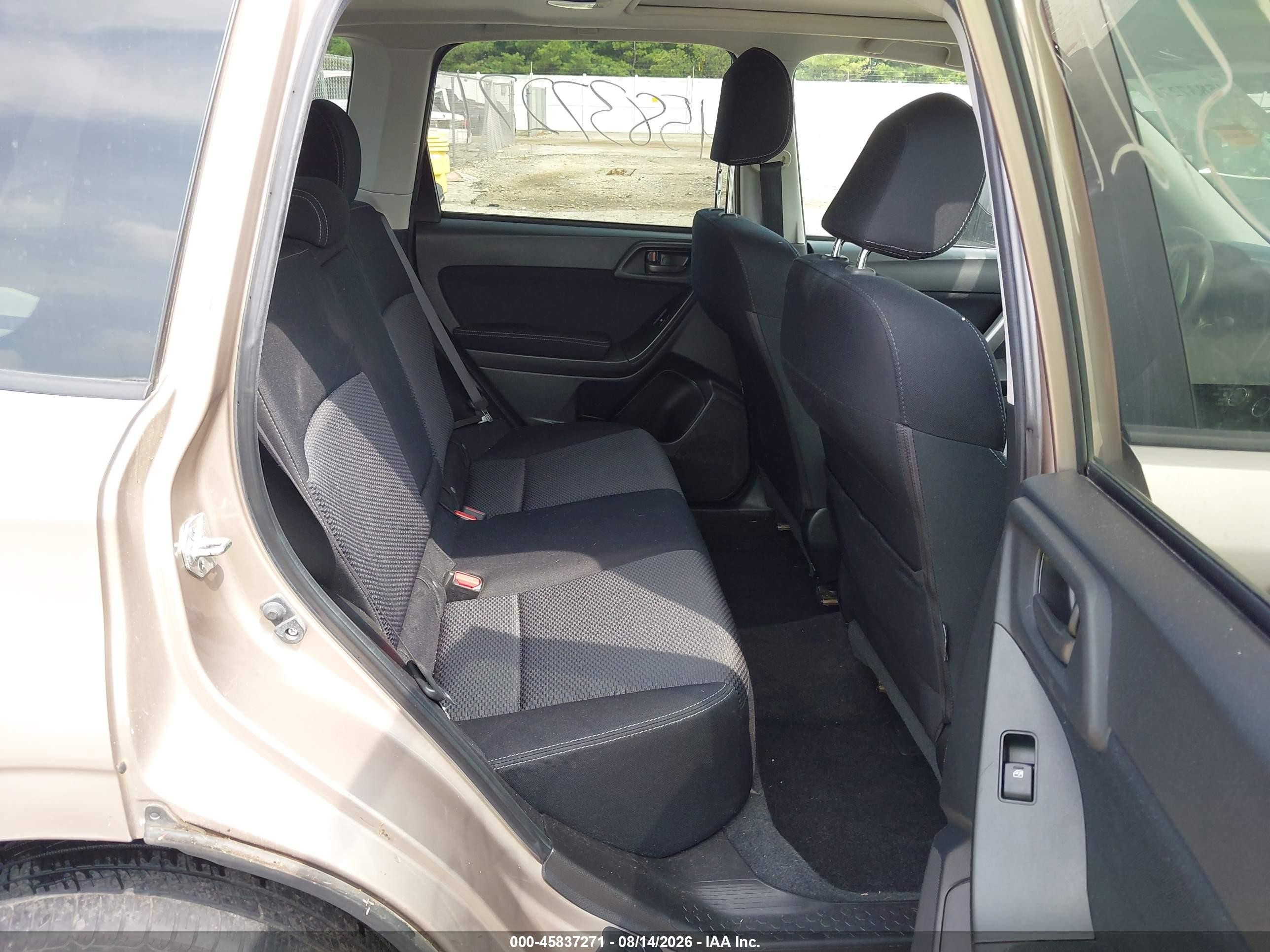 2014 Subaru Forester 2.5i Premium Tan vin: JF2SJADC0EH518202