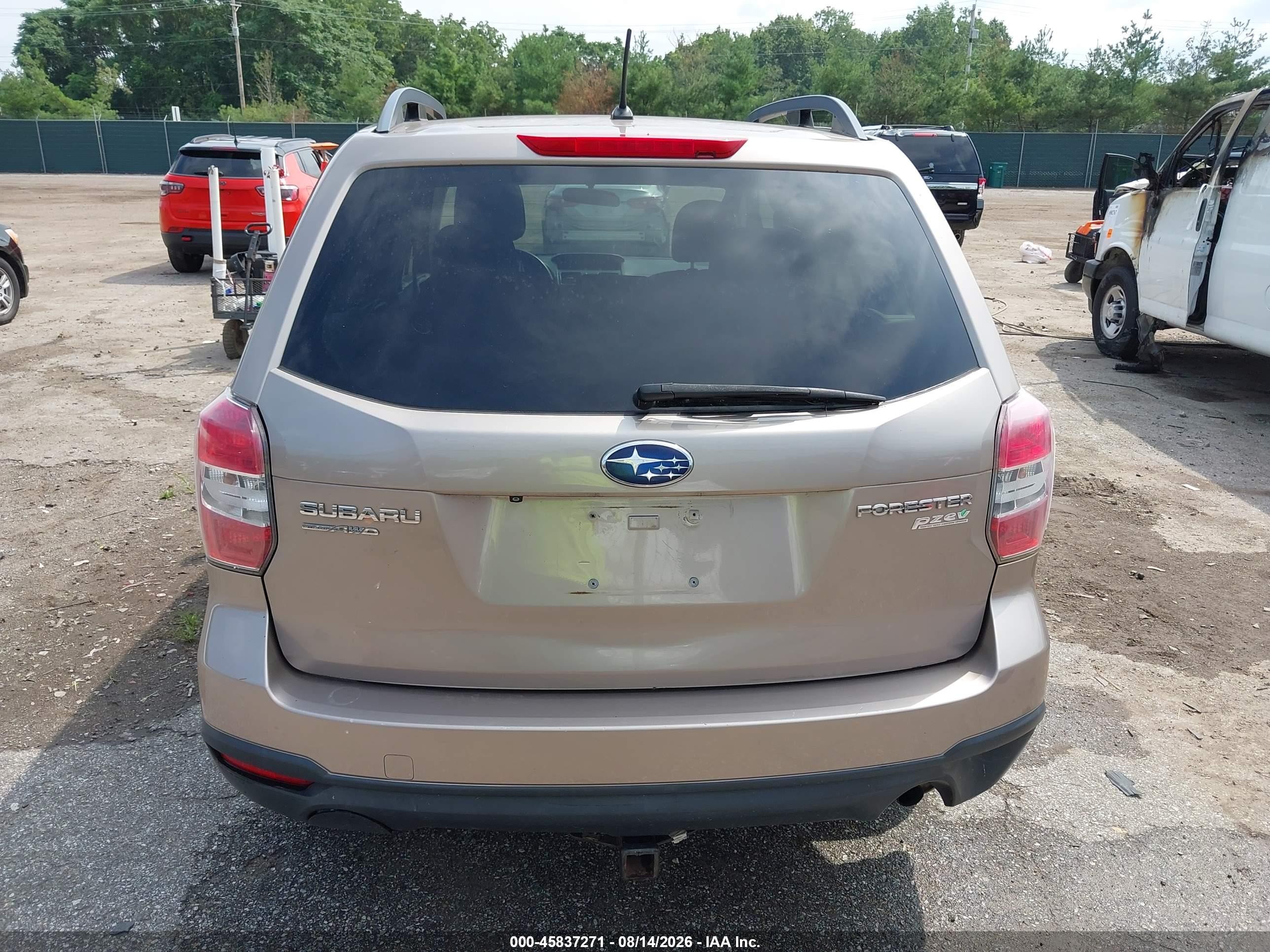 2014 Subaru Forester 2.5i Premium Tan vin: JF2SJADC0EH518202