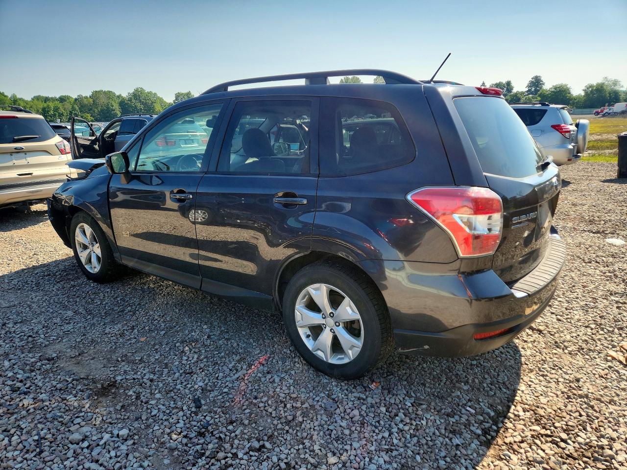 2015 Subaru Forester 2.5i Premium Black vin: JF2SJADC0FH412737