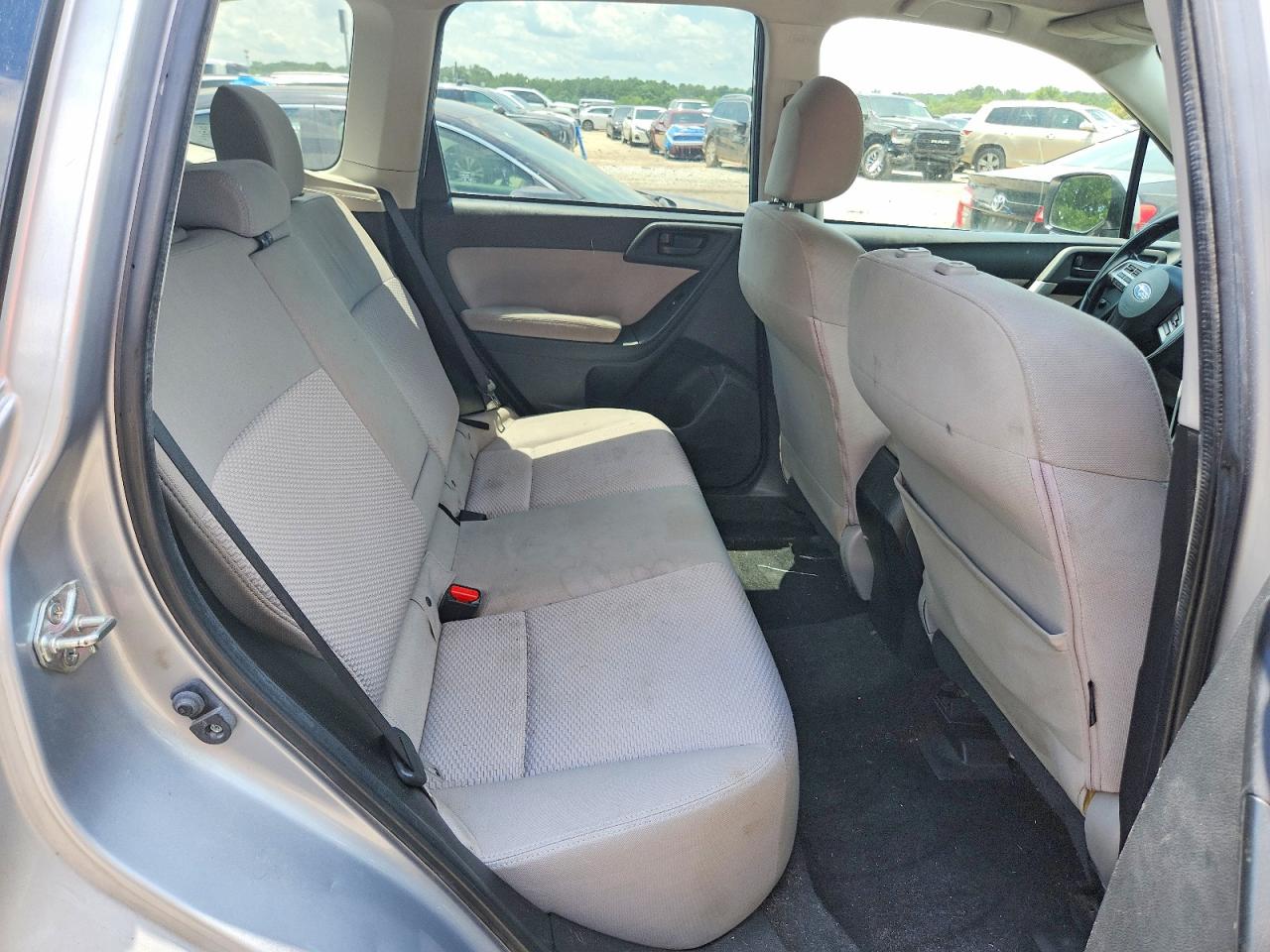 2015 Subaru Forester 2.5i Premium Silver vin: JF2SJADC0FH442756