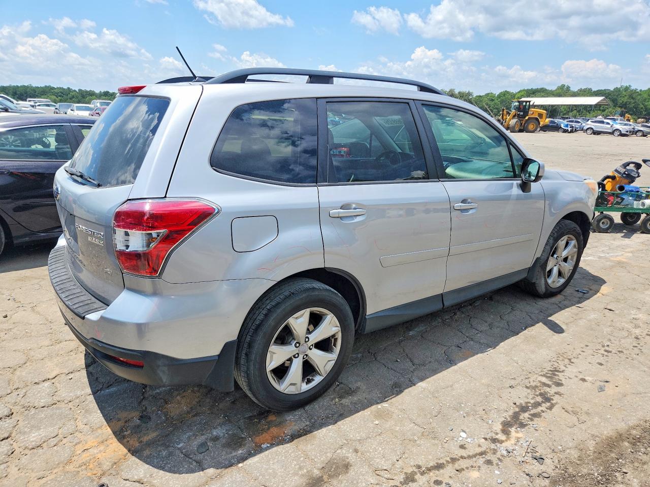 2015 Subaru Forester 2.5i Premium Silver vin: JF2SJADC0FH442756