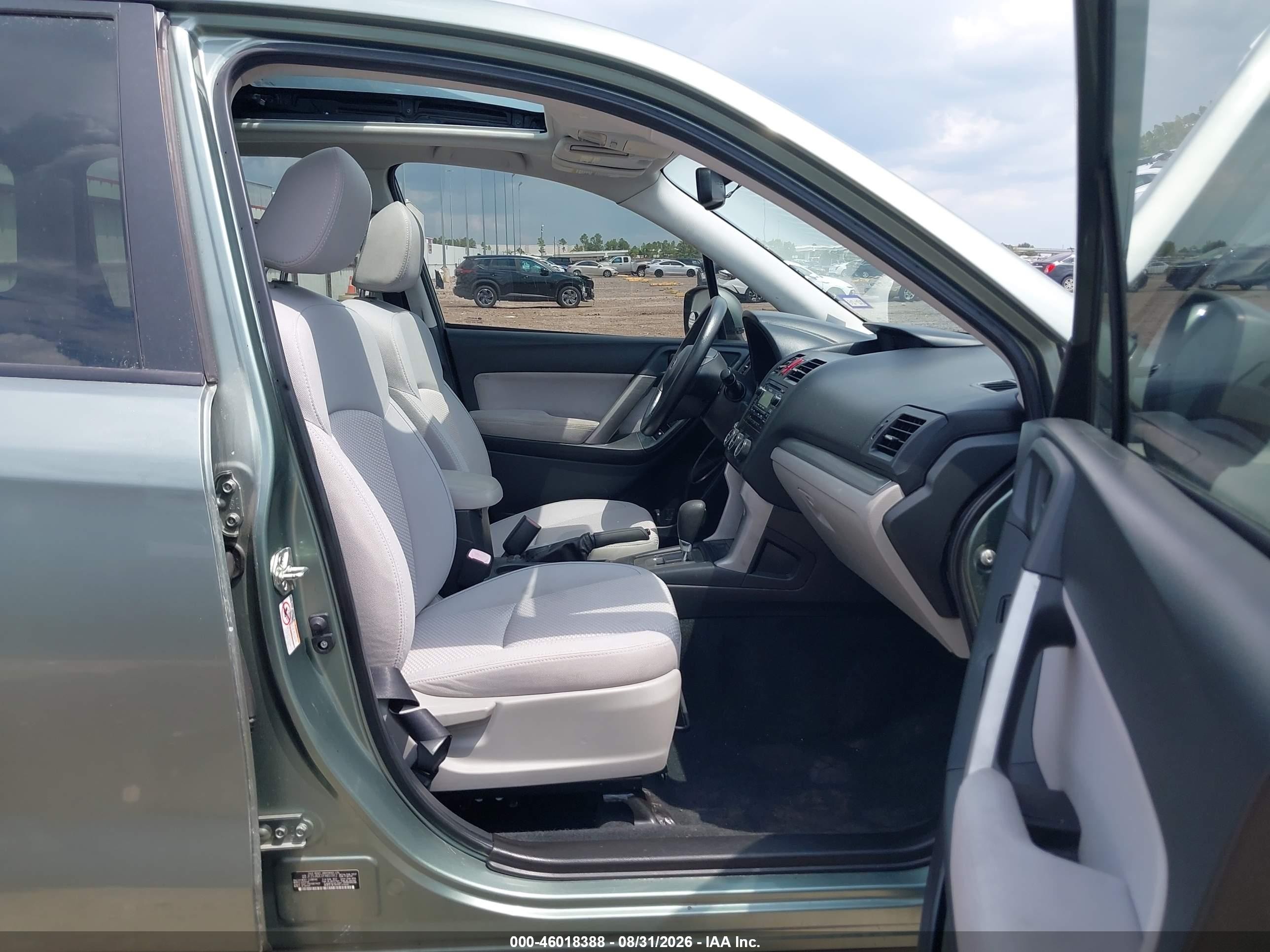 2015 Subaru Forester 2.5i Premium Green vin: JF2SJADC0FH451912