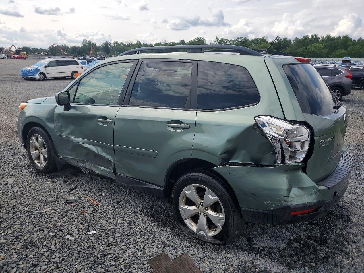 2015 Subaru Forester 2.5i Premium Green vin: JF2SJADC0FH463767
