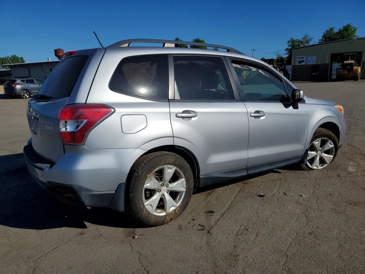 2015 Subaru Forester 2.5i Premium Silver vin: JF2SJADC0FH517908