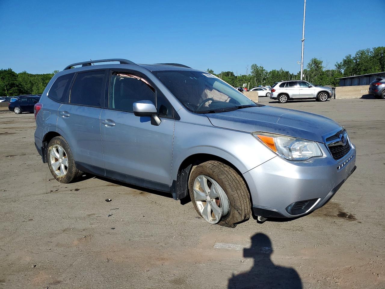 2015 Subaru Forester 2.5i Premium Silver vin: JF2SJADC0FH517908