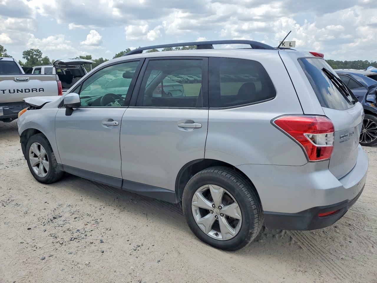 2015 Subaru Forester 2.5i Premium Silver vin: JF2SJADC0FH536782