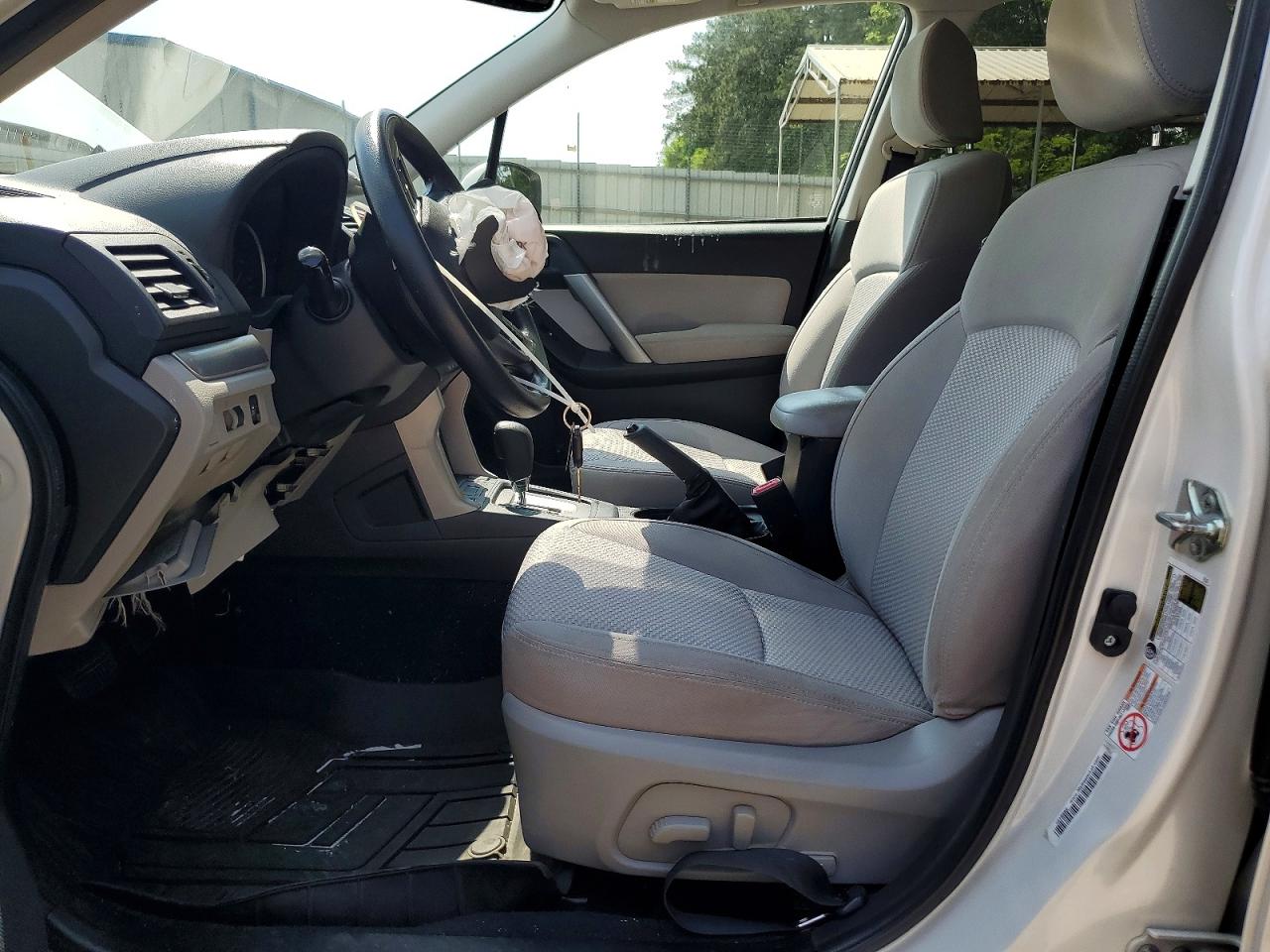 2015 Subaru Forester 2.5i Premium White vin: JF2SJADC0FH561892