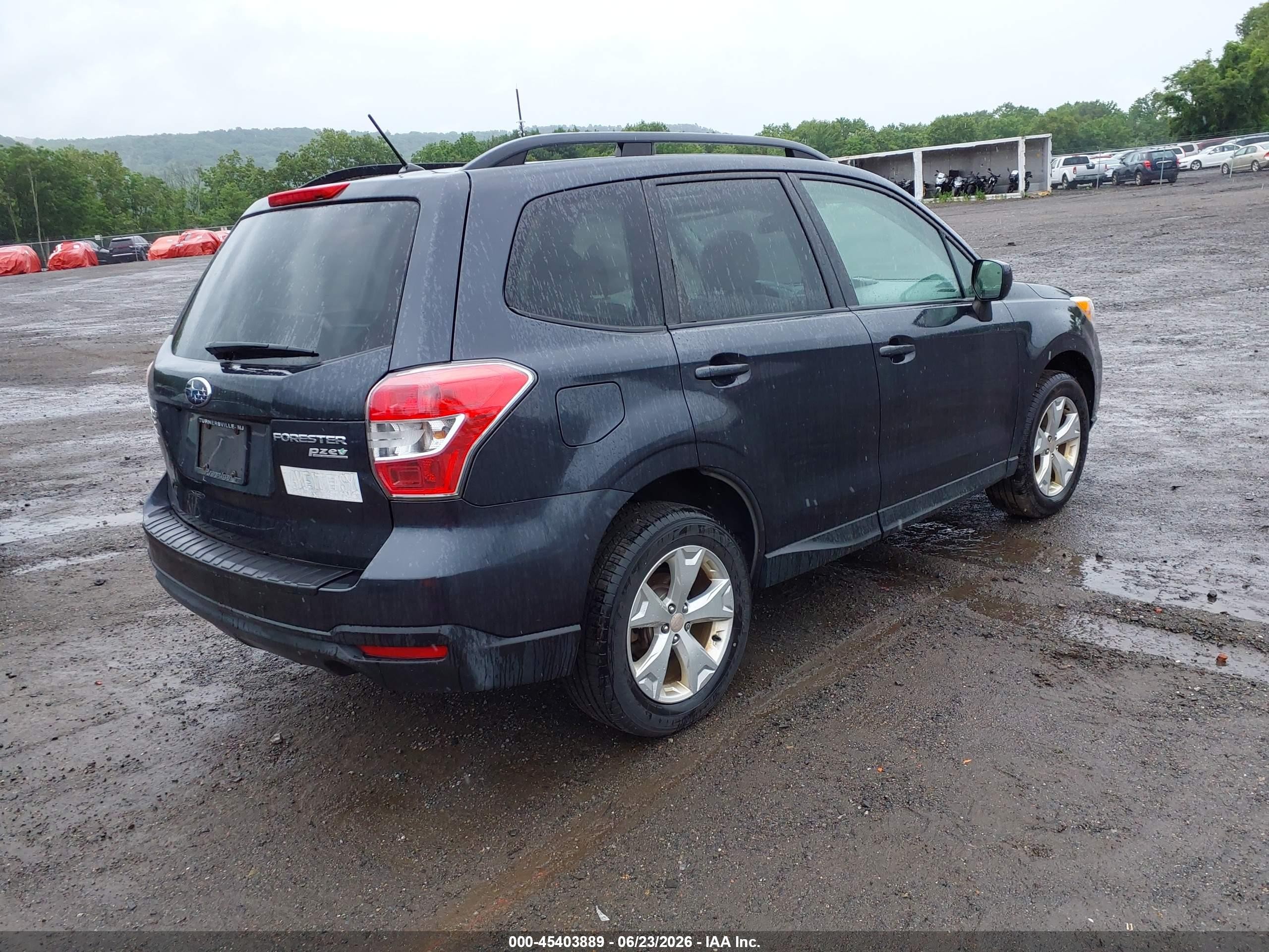 2015 Subaru Forester 2.5i Premium Серый vin: JF2SJADC0FH582189