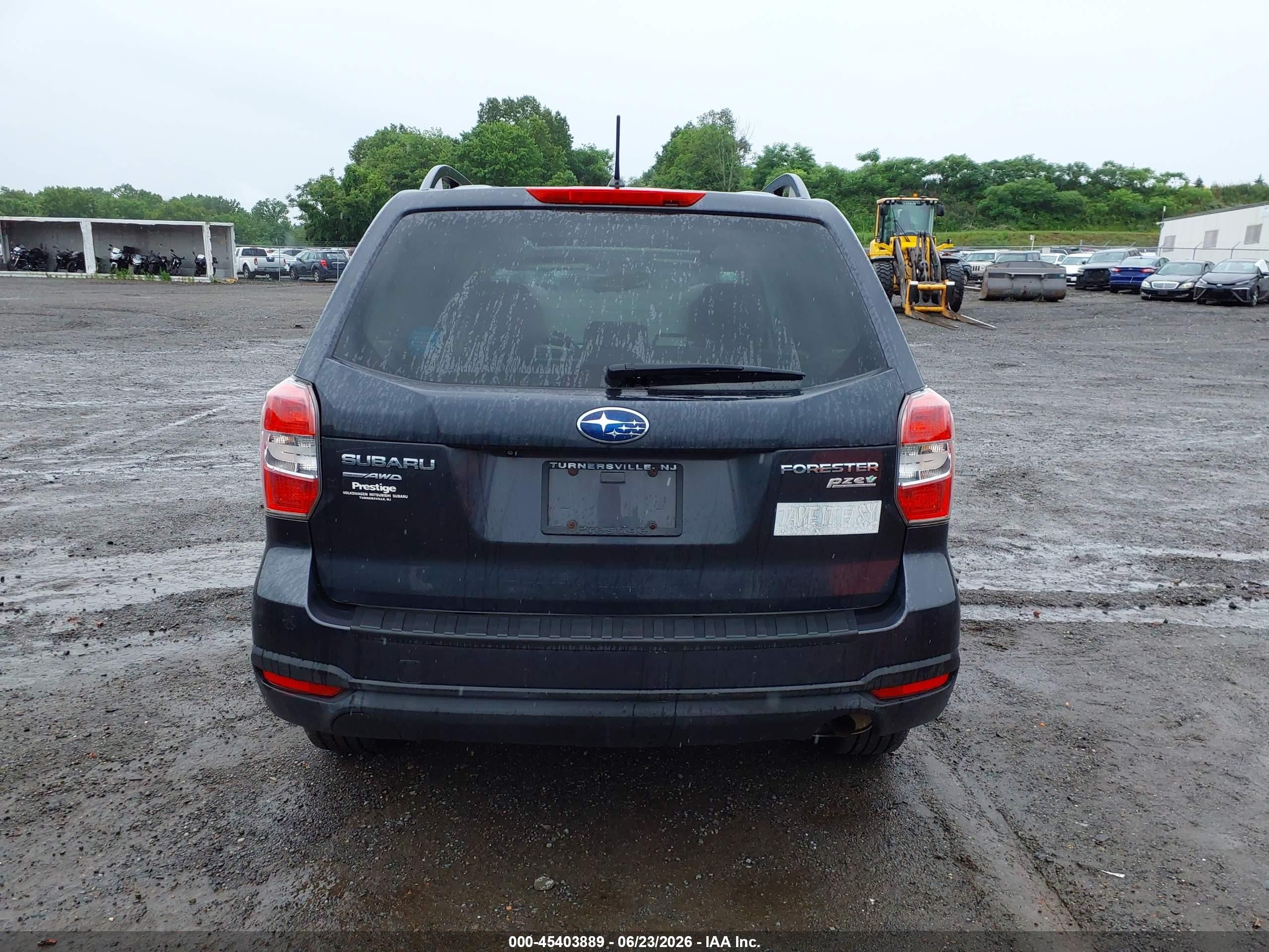2015 Subaru Forester 2.5i Premium Серый vin: JF2SJADC0FH582189