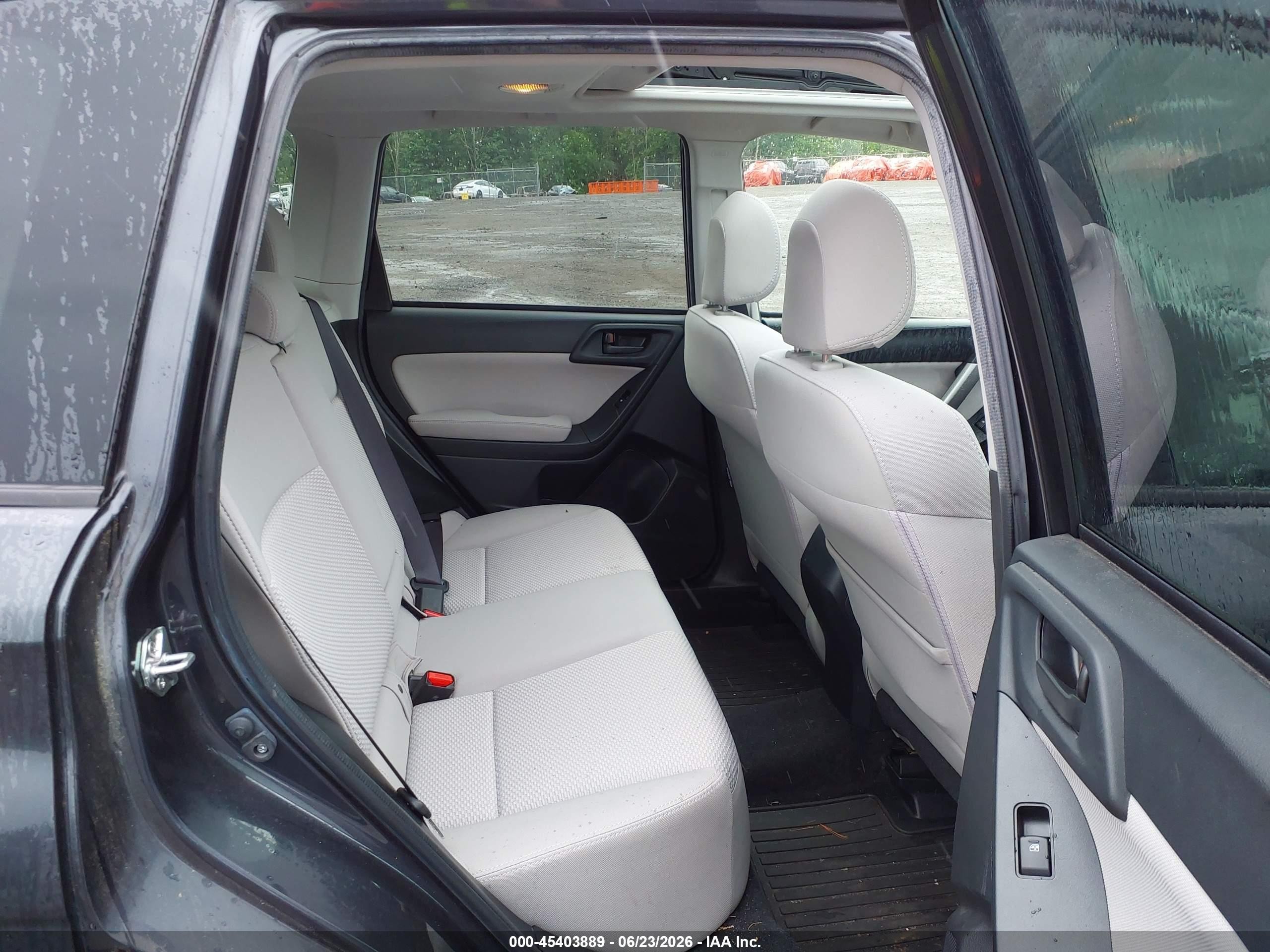 2015 Subaru Forester 2.5i Premium Серый vin: JF2SJADC0FH582189