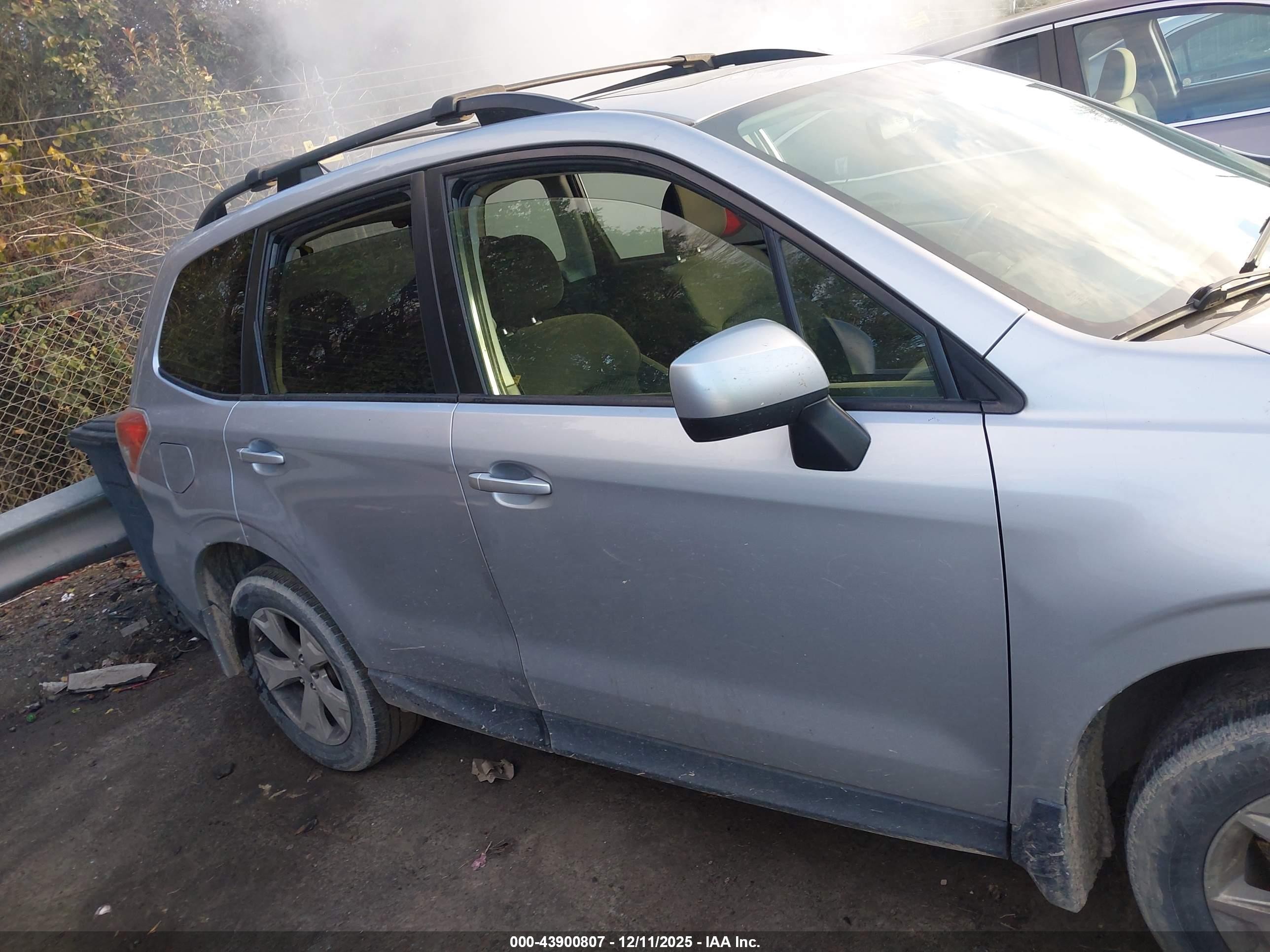 2015 Subaru Forester 2.5i Premium Silver vin: JF2SJADC0FH597226